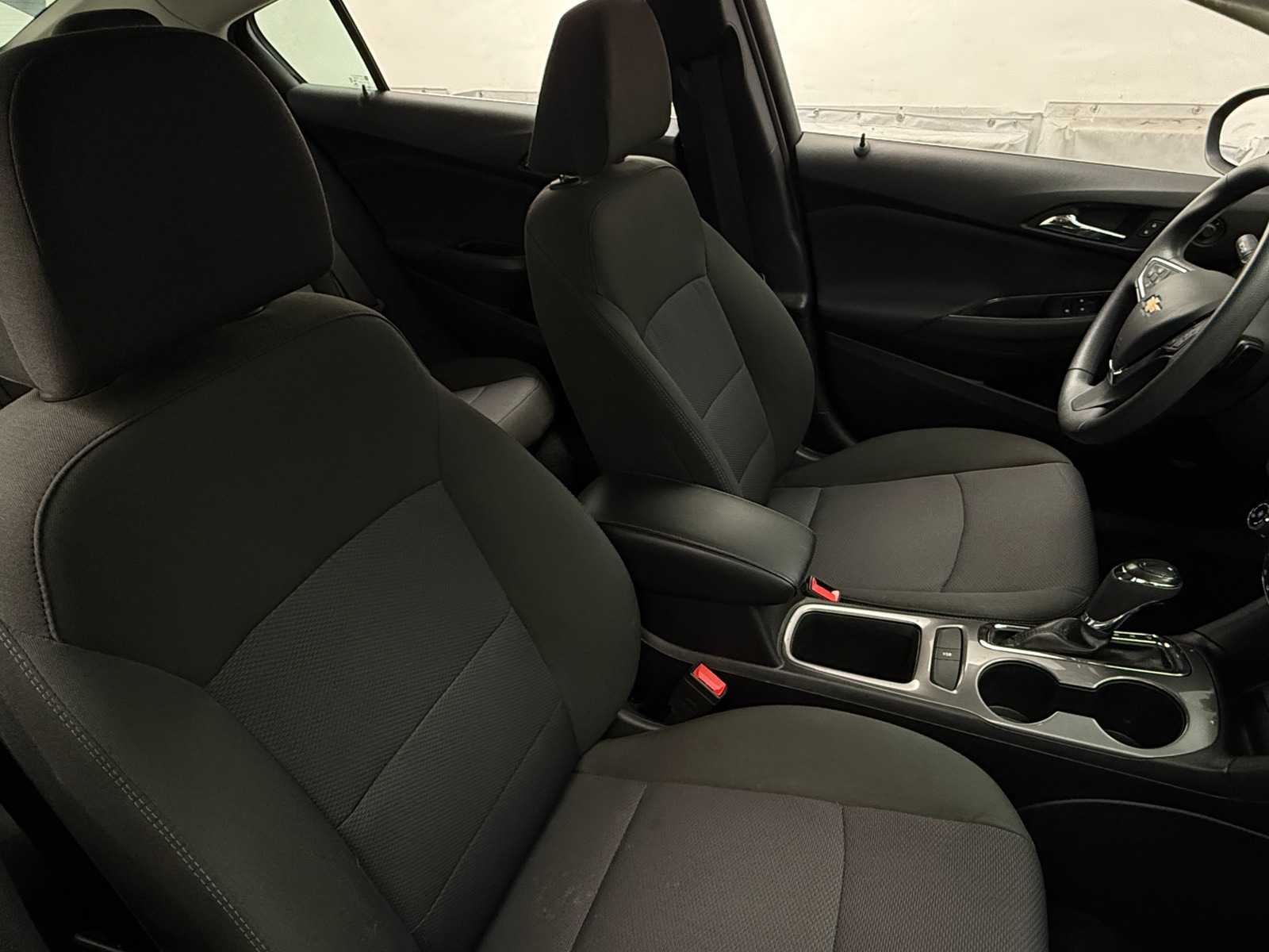 Thumbnail: 2018 Chevrolet Cruze - 2