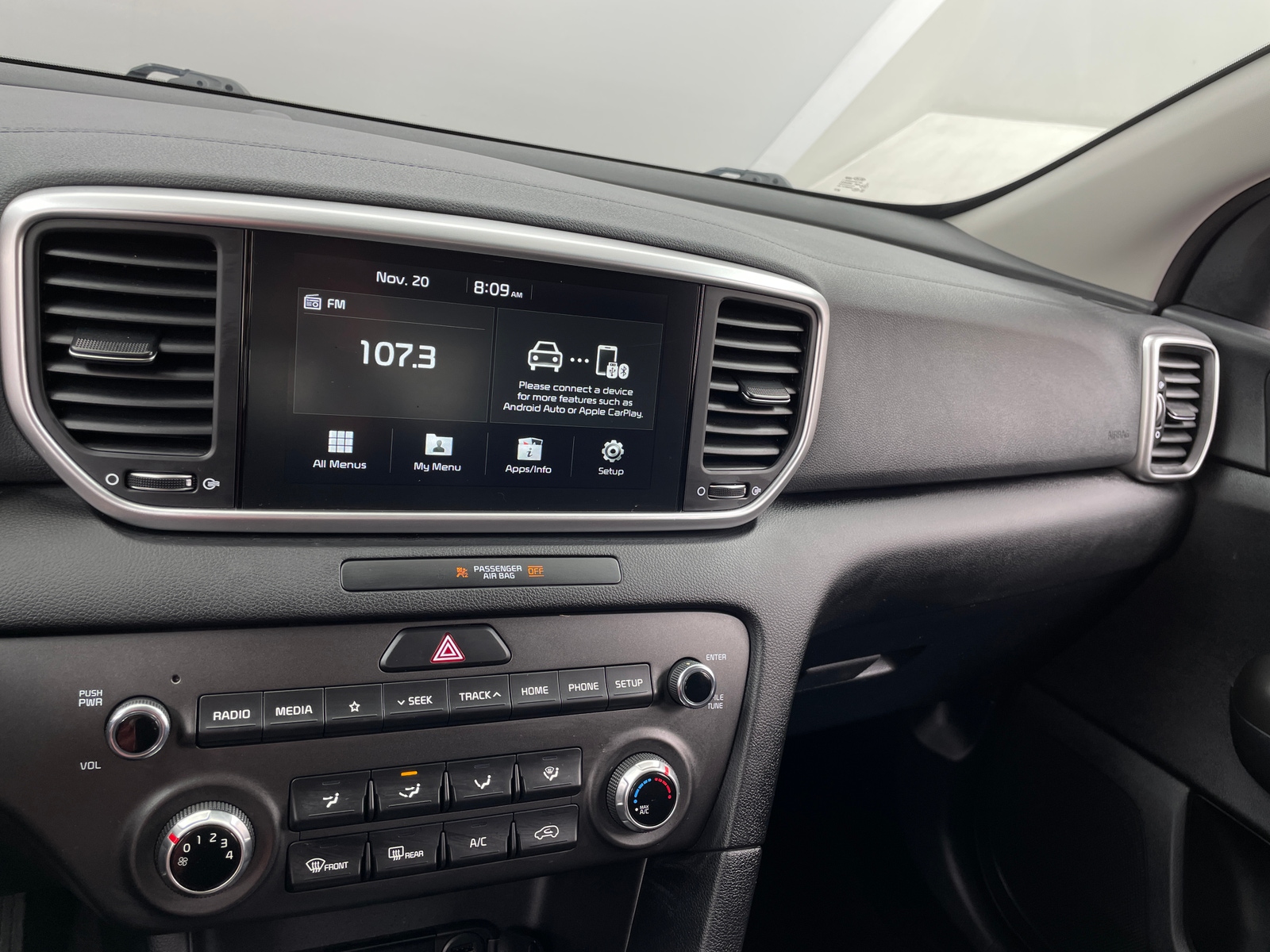 Thumbnail: 2022 Kia Sportage - 4