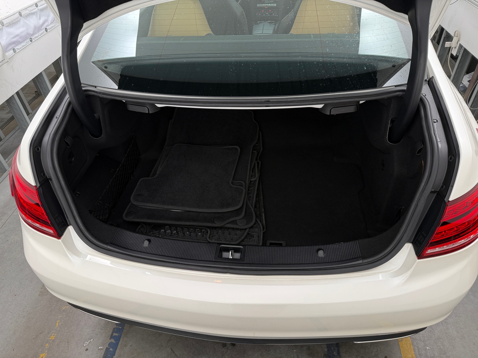 Thumbnail: 2015 Mercedes-Benz E-Class - 4