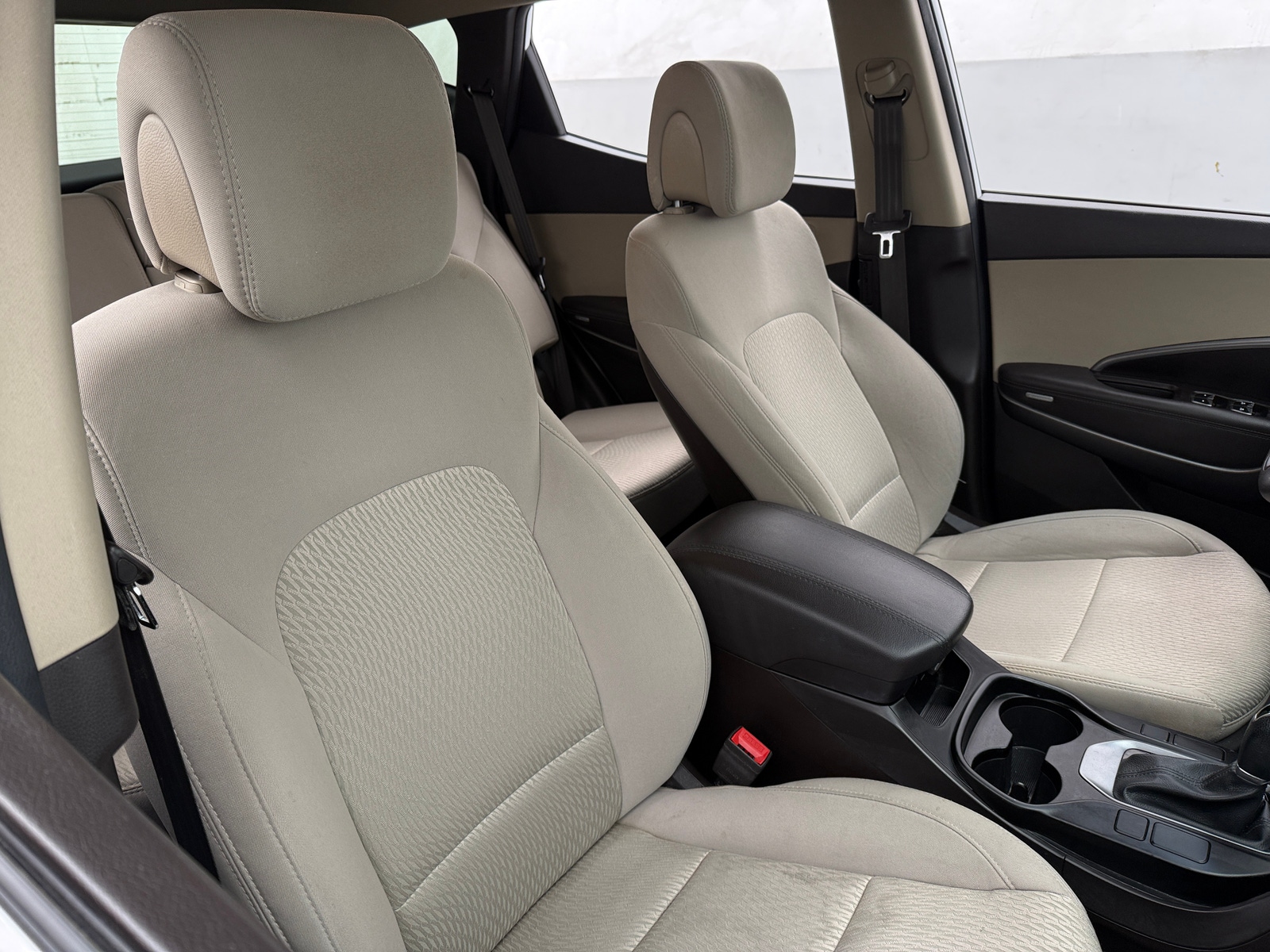 Thumbnail: 2017 Hyundai Santa Fe - 2