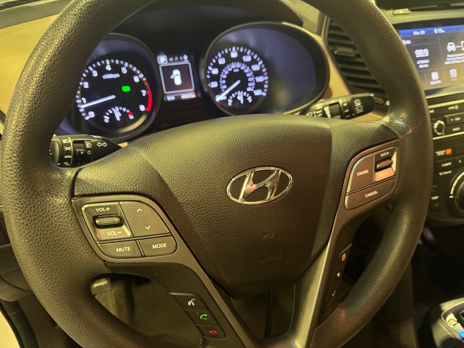 Thumbnail: 2017 Hyundai Santa Fe - 5