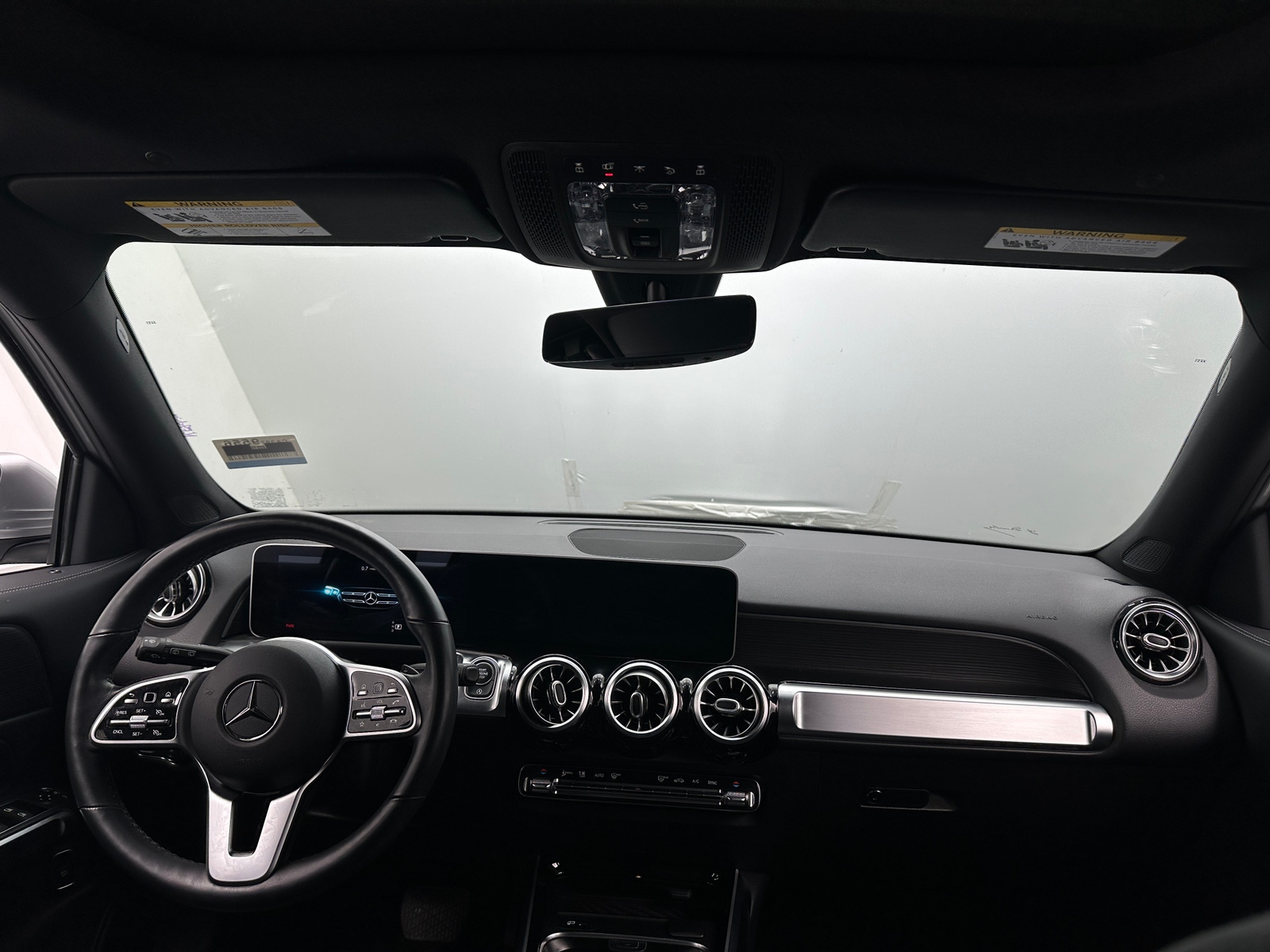 Thumbnail: 2021 Mercedes-Benz GLB - 2