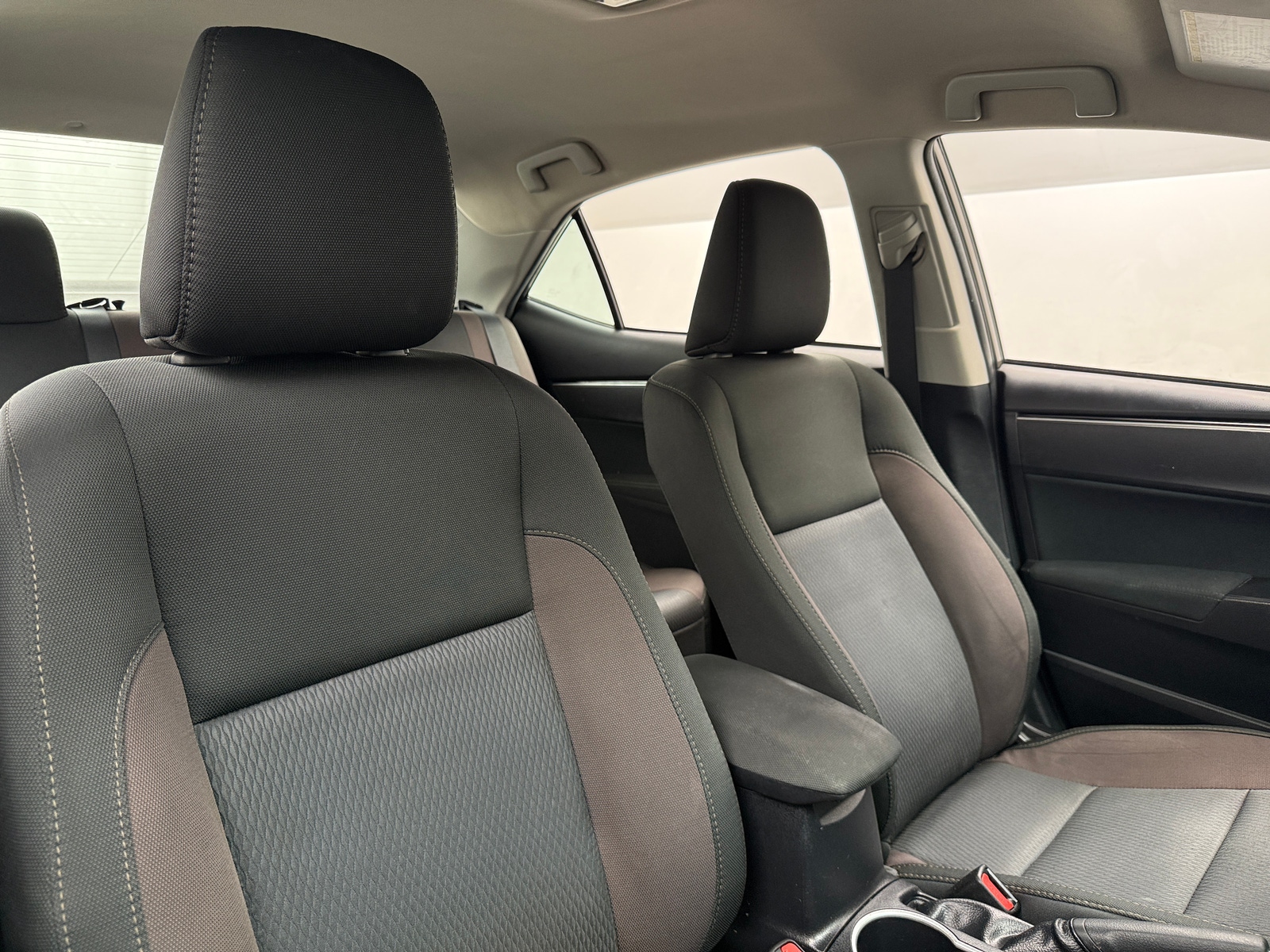 Thumbnail: 2017 Toyota Corolla - 2