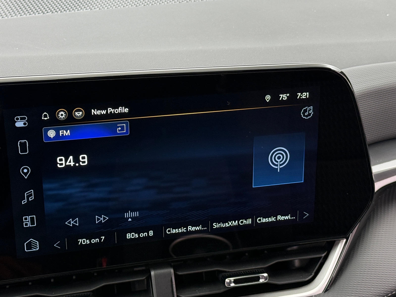 Thumbnail: 2025 Chevrolet Equinox - 4