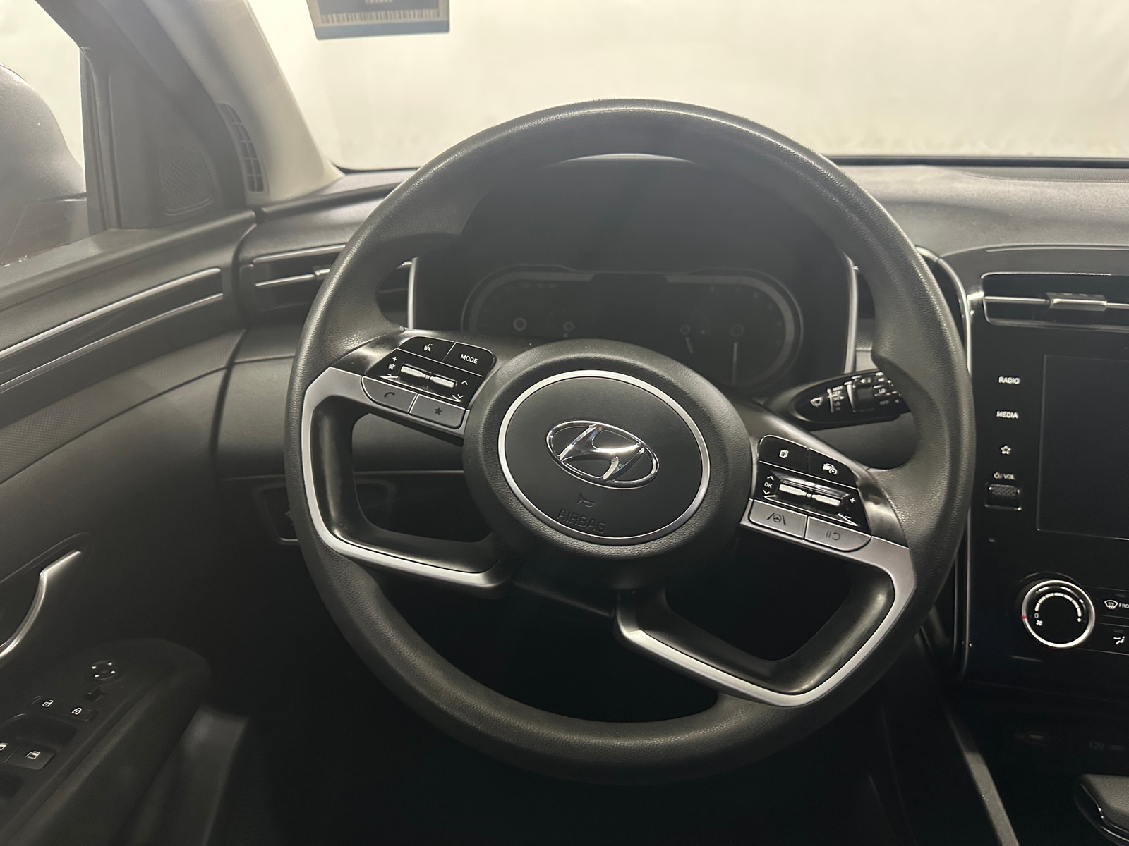 Thumbnail: 2022 Hyundai Tucson - 5