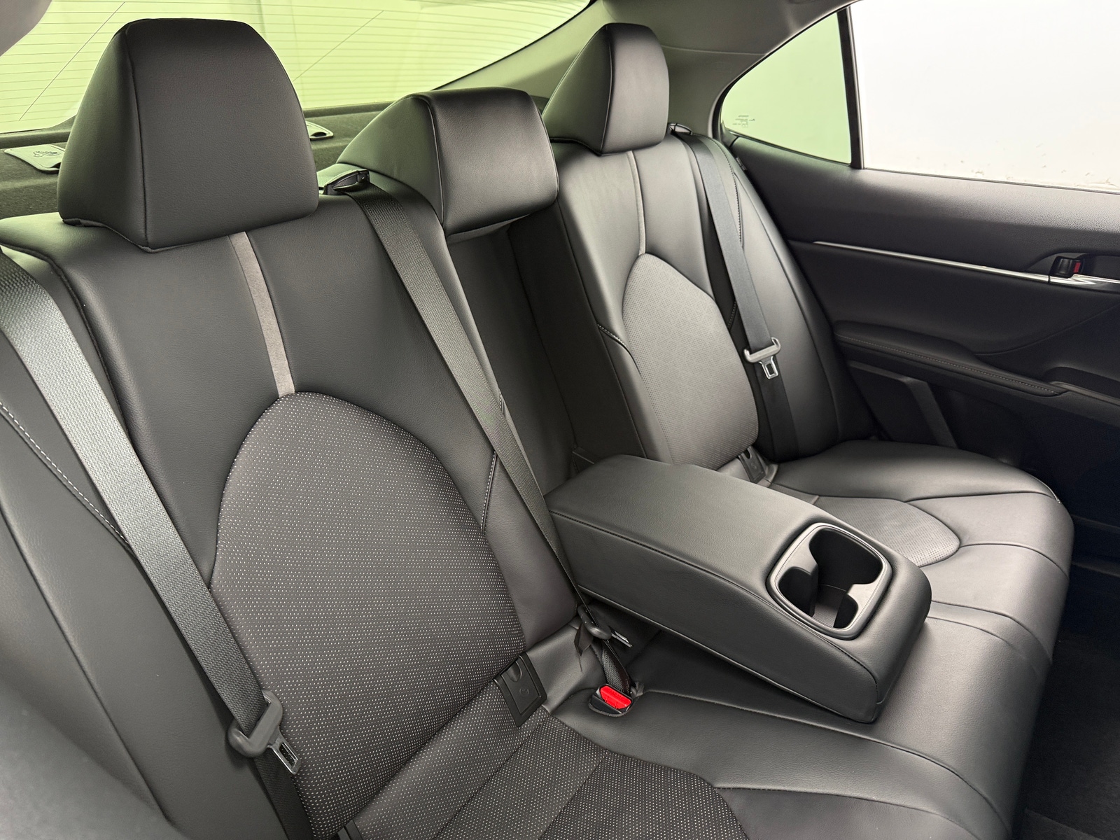 Thumbnail: 2022 Toyota Camry - 5