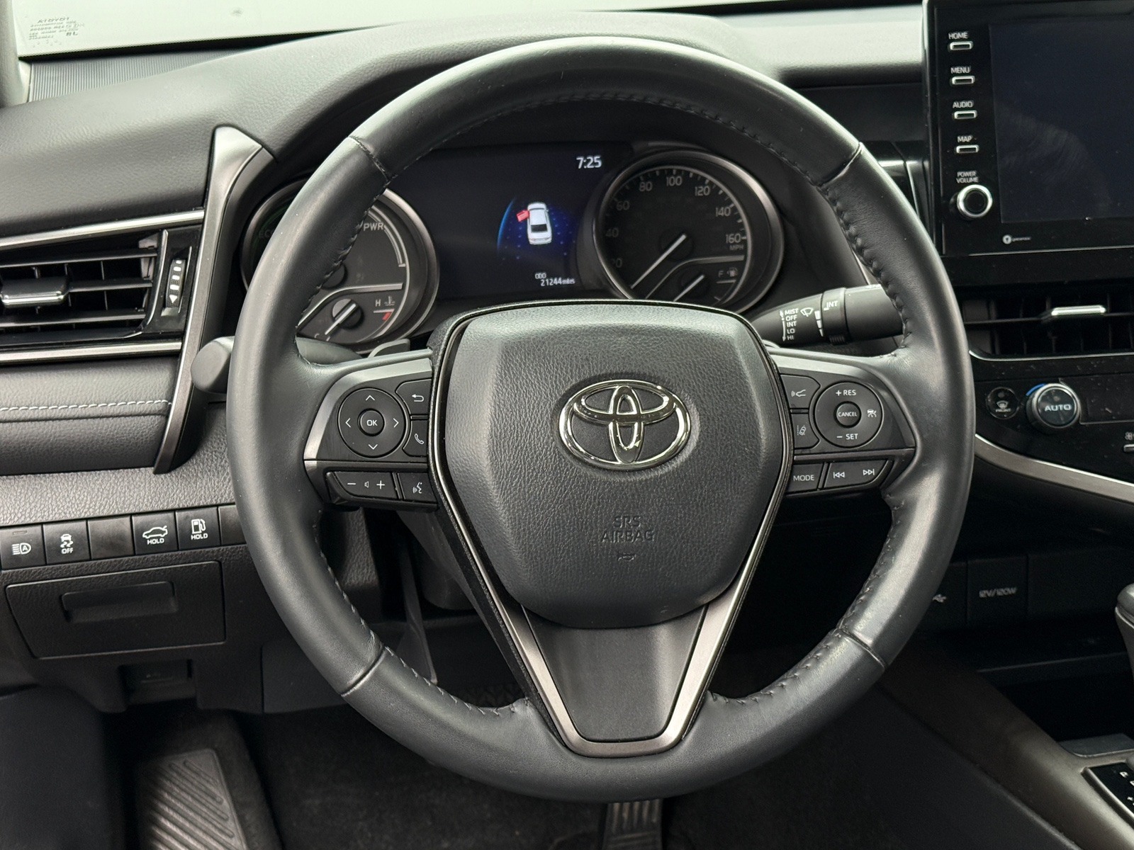 Thumbnail: 2022 Toyota Camry - 4