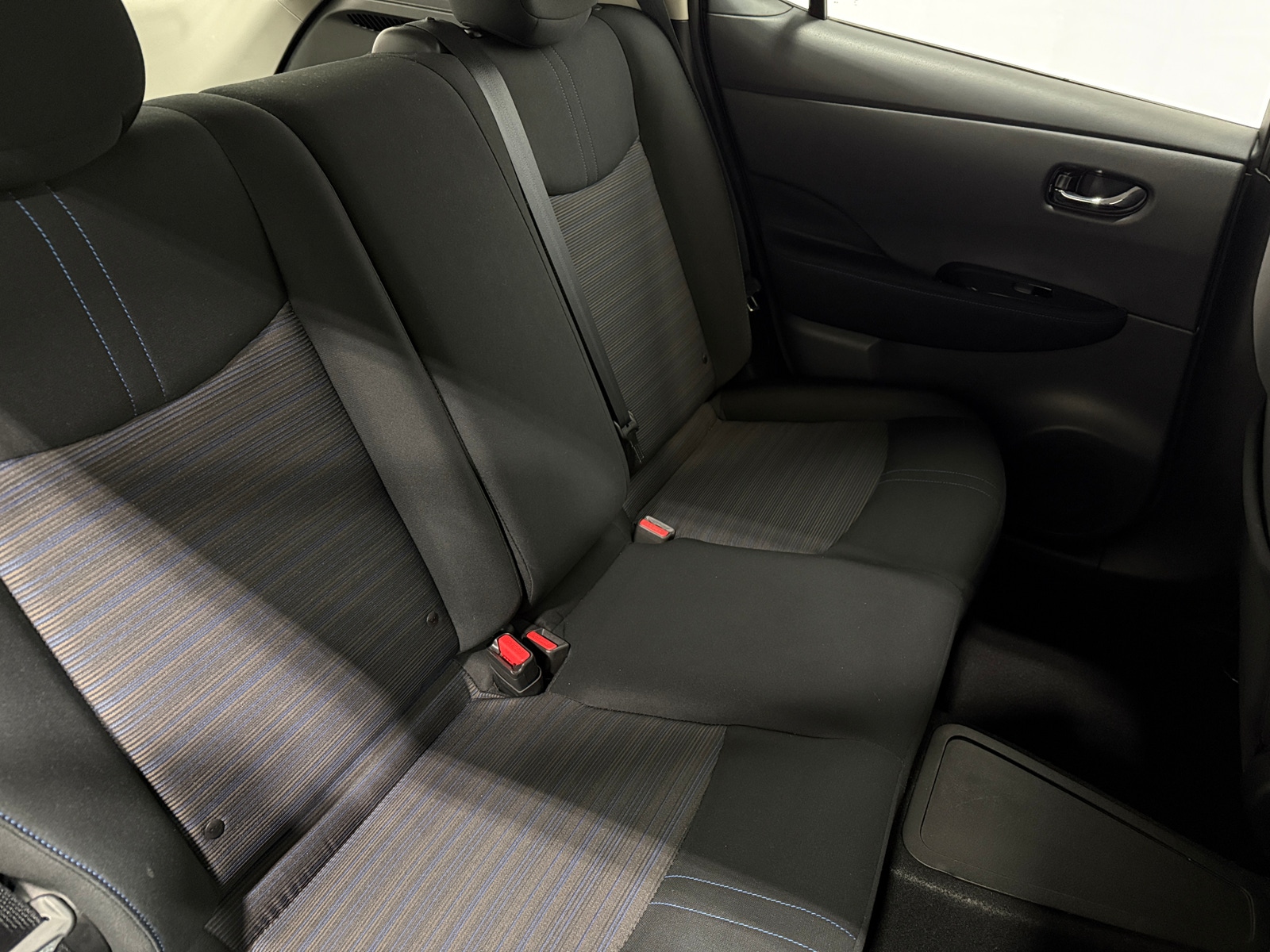 Thumbnail: 2019 Nissan Leaf - 6