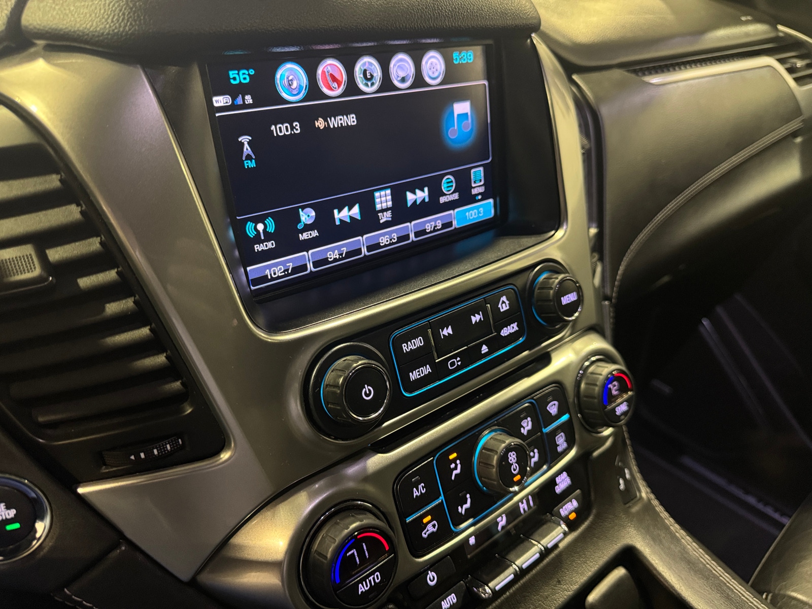 Thumbnail: 2018 Chevrolet Tahoe - 3