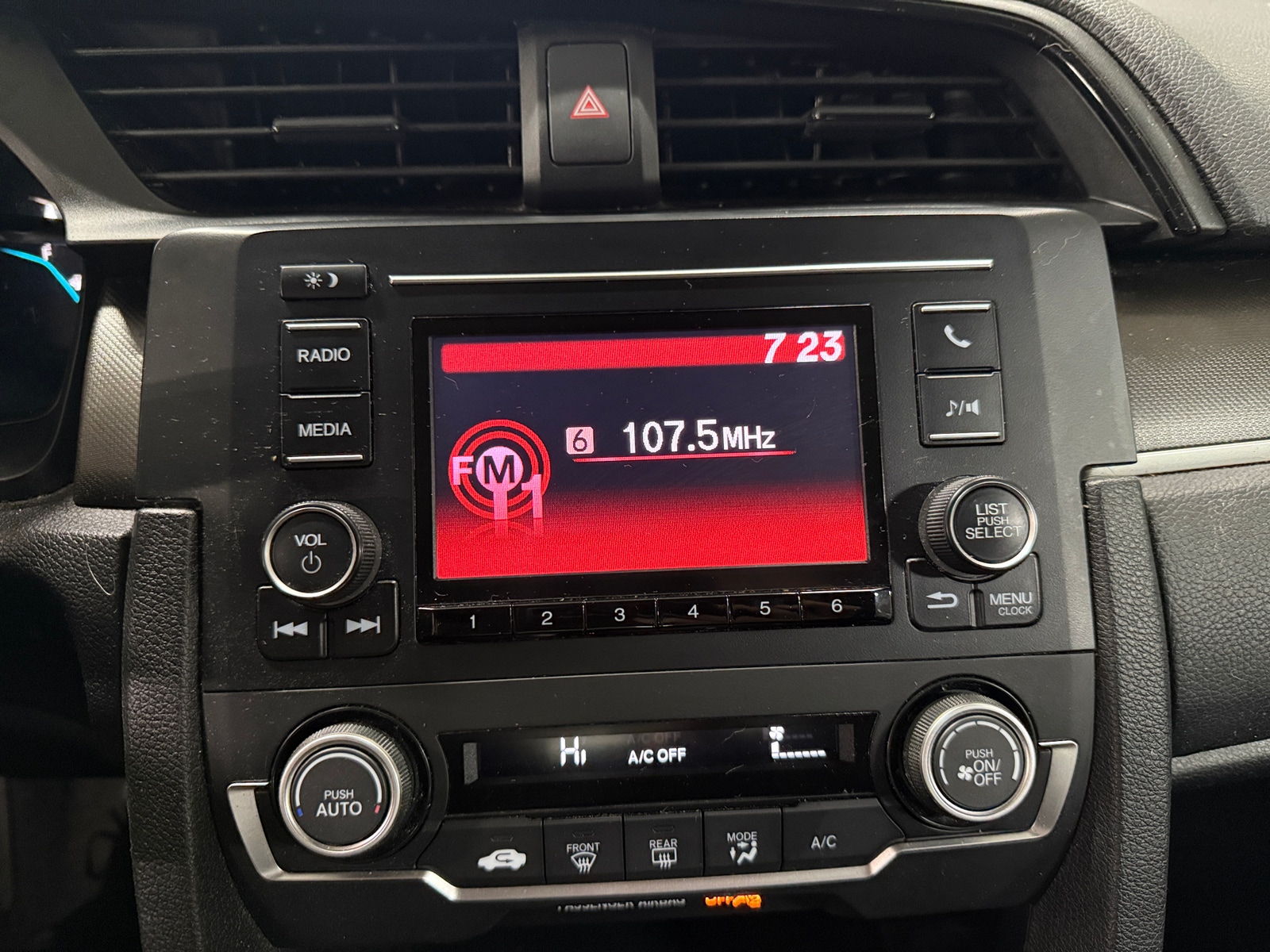 Thumbnail: 2019 Honda Civic - 4