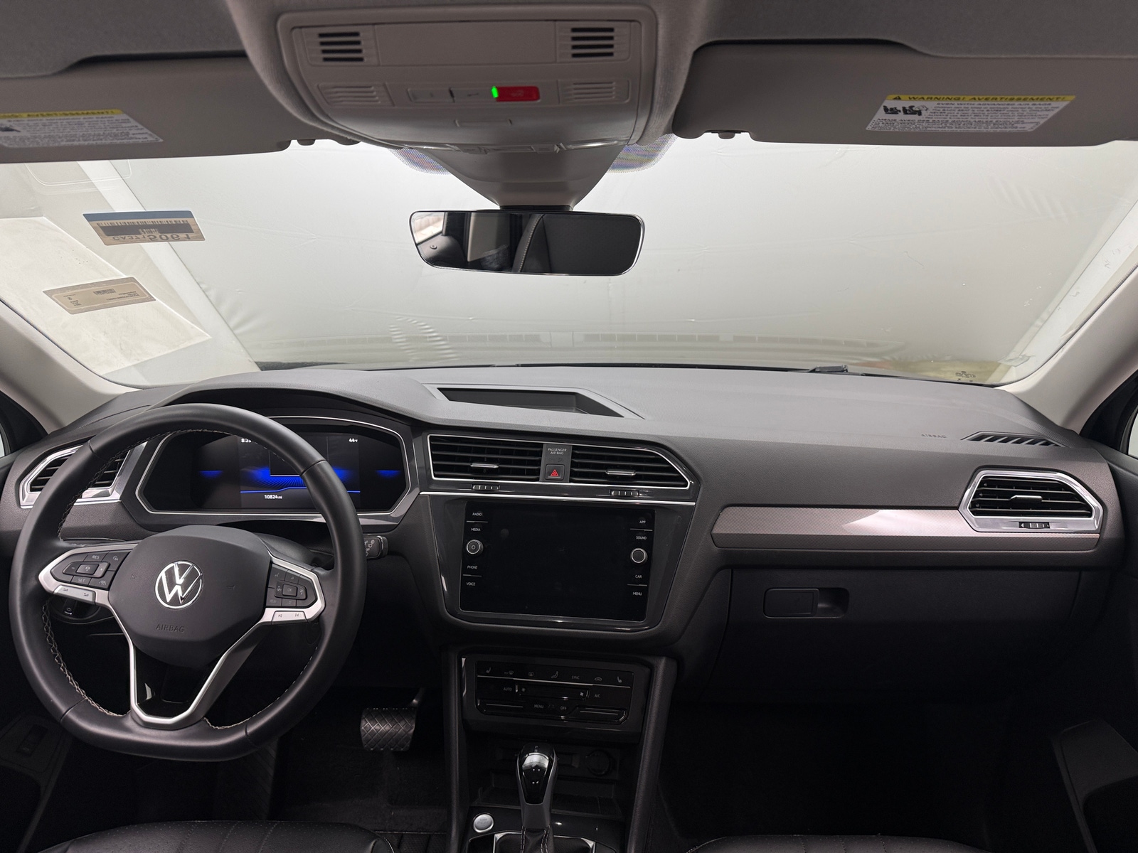 Thumbnail: 2024 Volkswagen Tiguan - 2