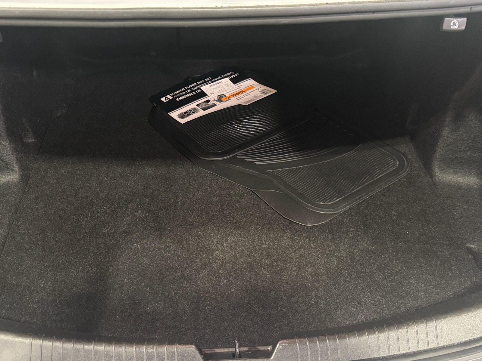 Thumbnail: 2024 Chevrolet Malibu - 7