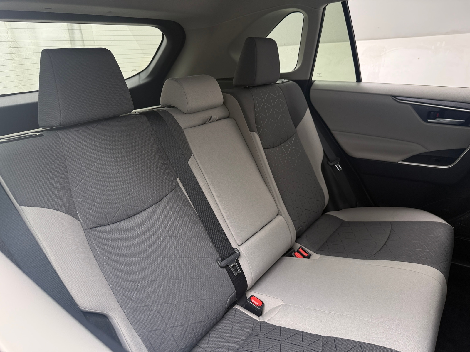 Thumbnail: 2021 Toyota RAV4 - 6