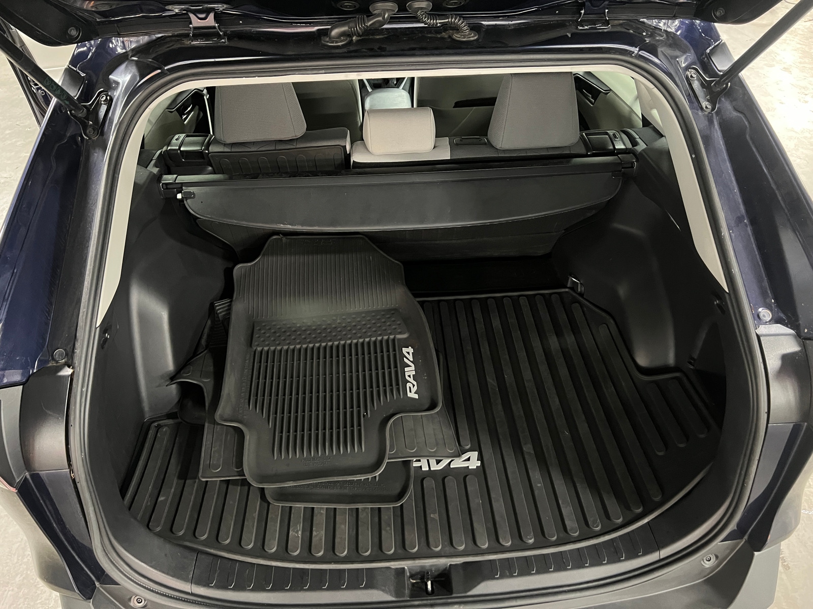 Thumbnail: 2021 Toyota RAV4 - 7