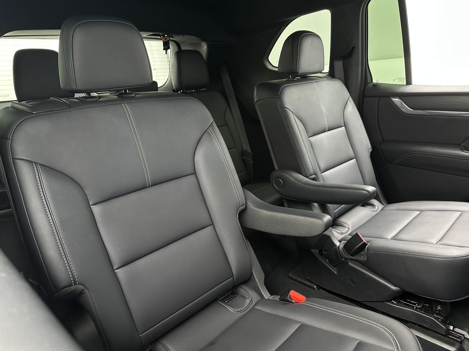 Thumbnail: 2024 GMC Acadia - 5