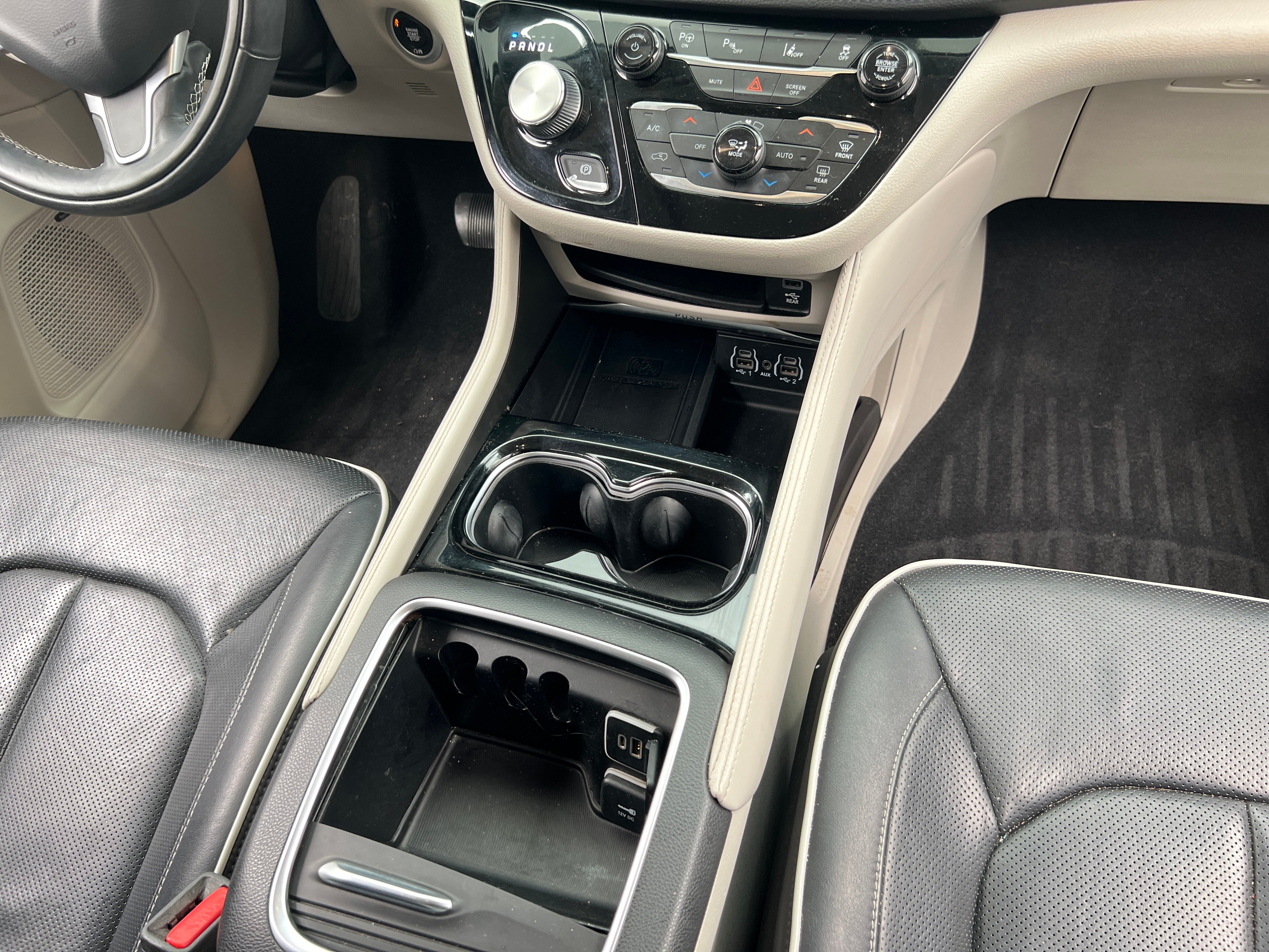 2022 Chrysler Pacifica Hybrid