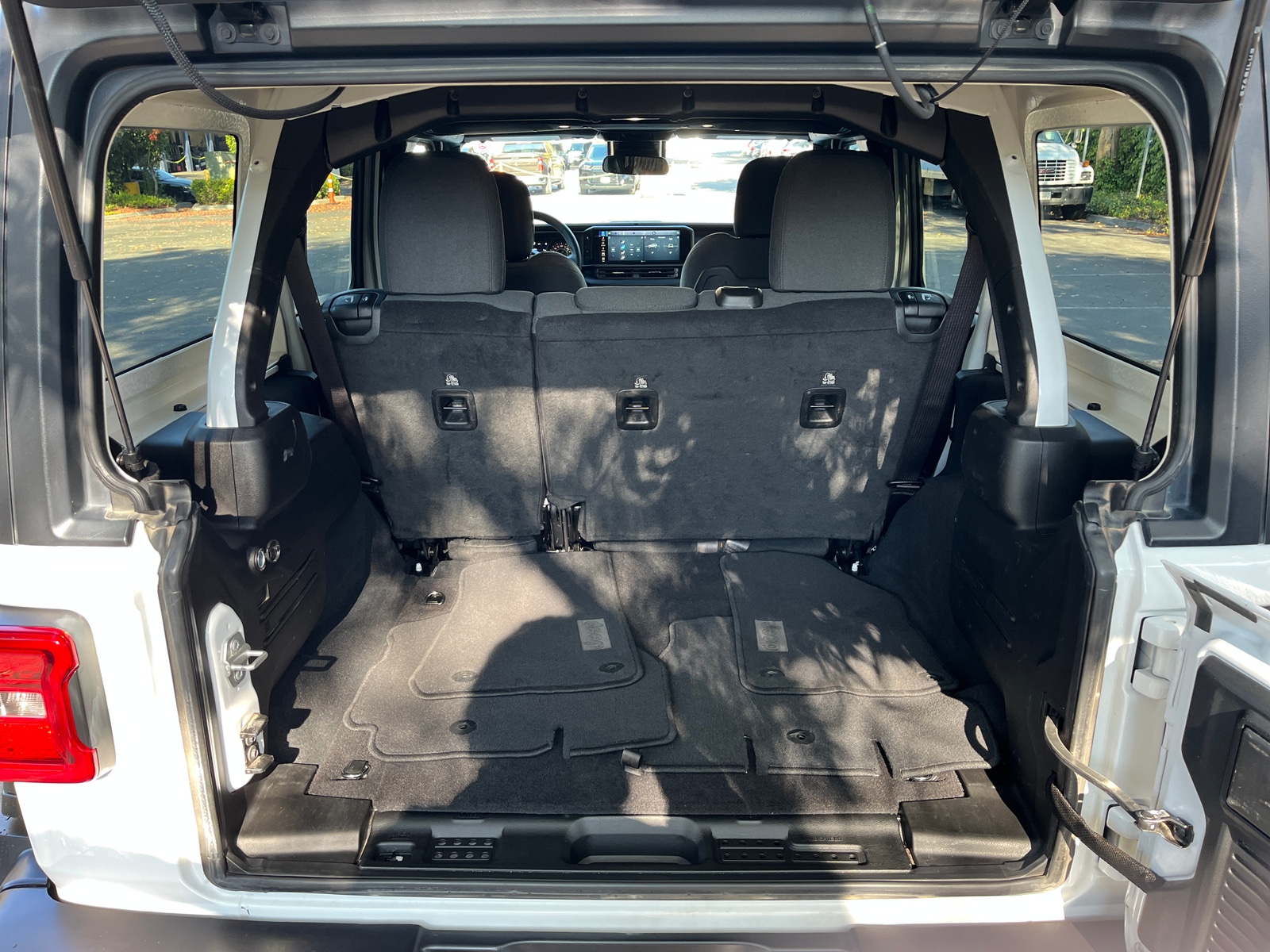 Thumbnail: 2025 Jeep Wrangler - 6