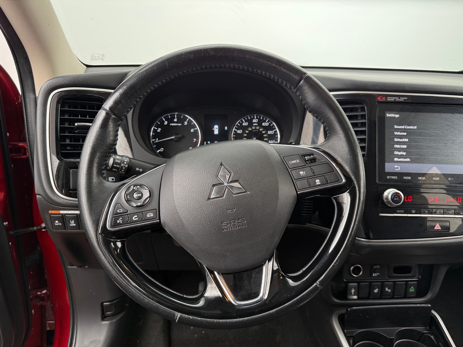 Thumbnail: 2020 Mitsubishi Outlander - 4