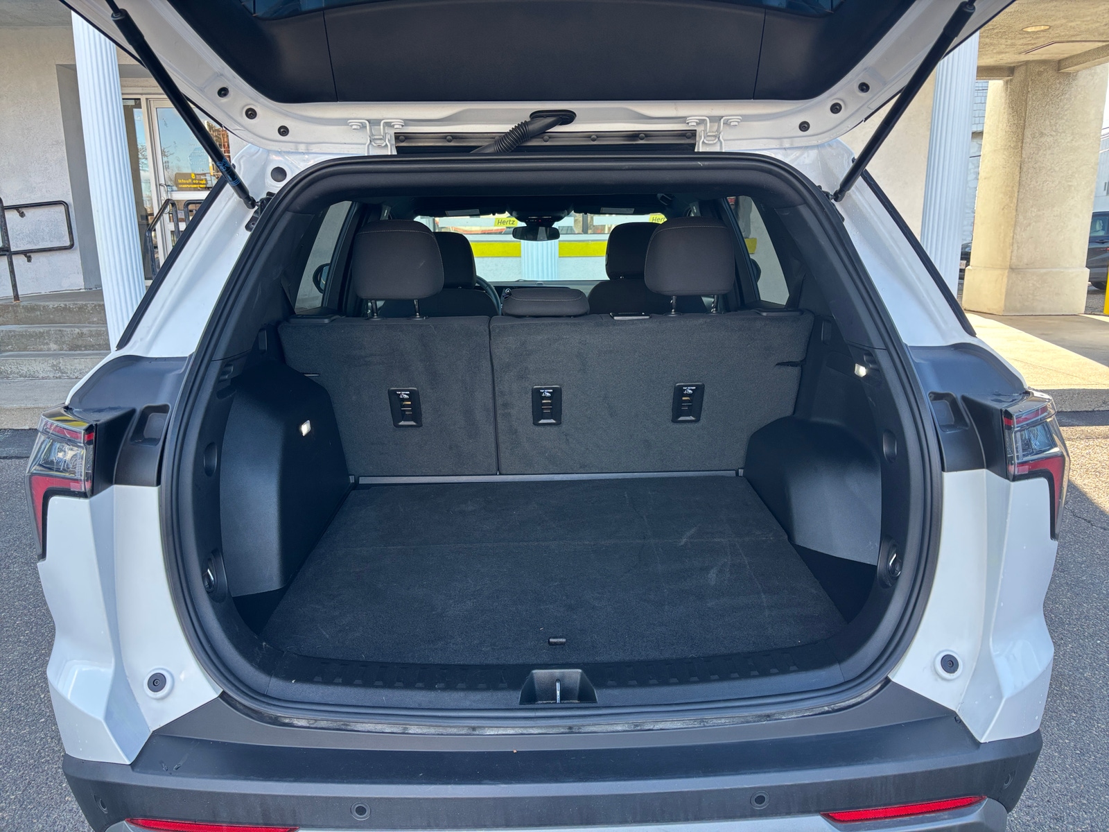 Thumbnail: 2025 Chevrolet Equinox - 5