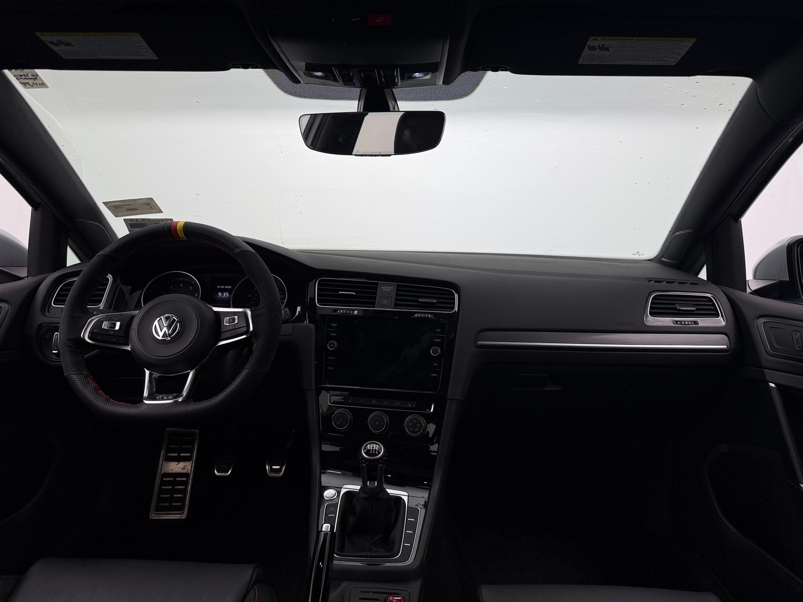 Thumbnail: 2020 Volkswagen Golf - 2