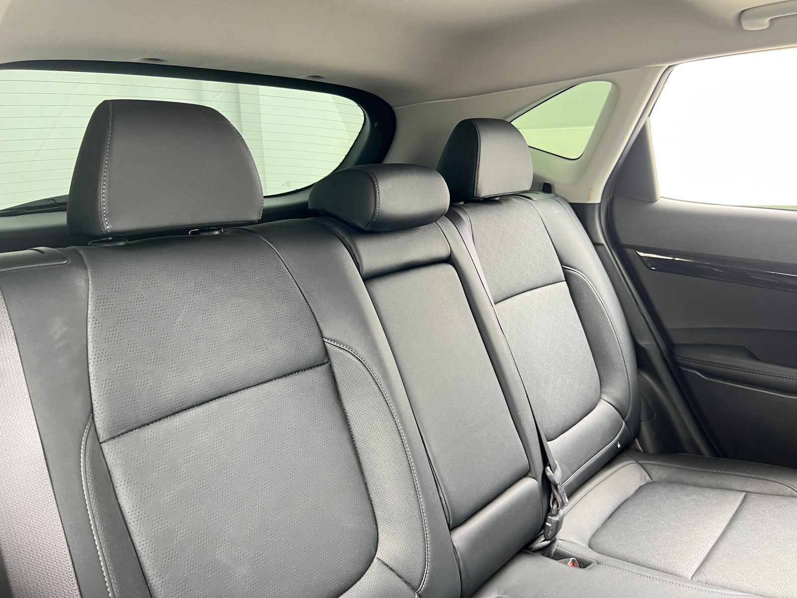 Thumbnail: 2023 Kia Seltos - 5