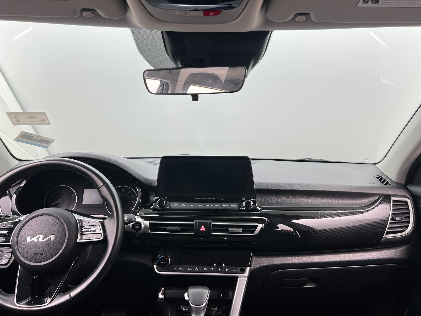 Thumbnail: 2023 Kia Seltos - 2