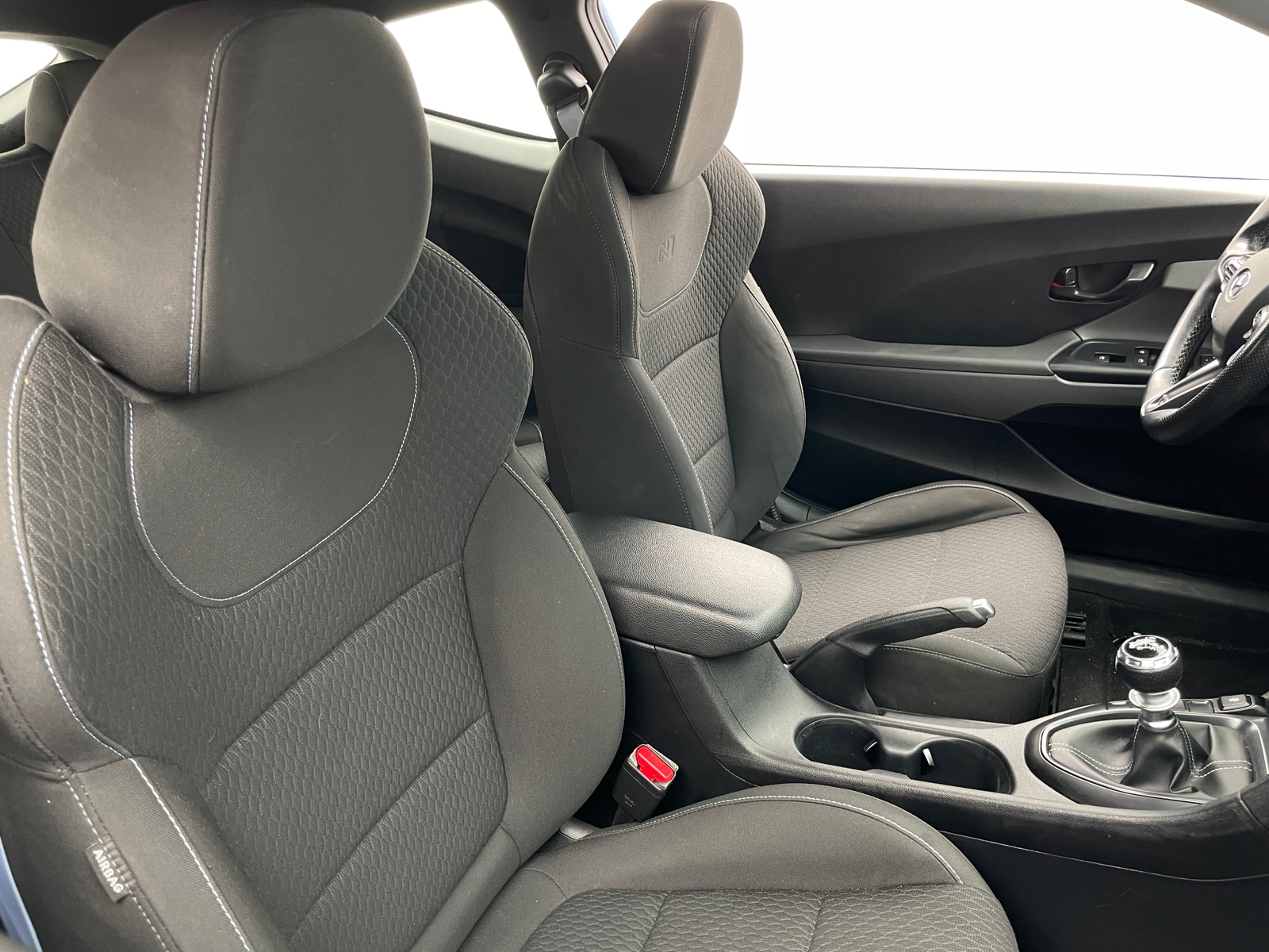 Thumbnail: 2020 Hyundai Veloster - 2