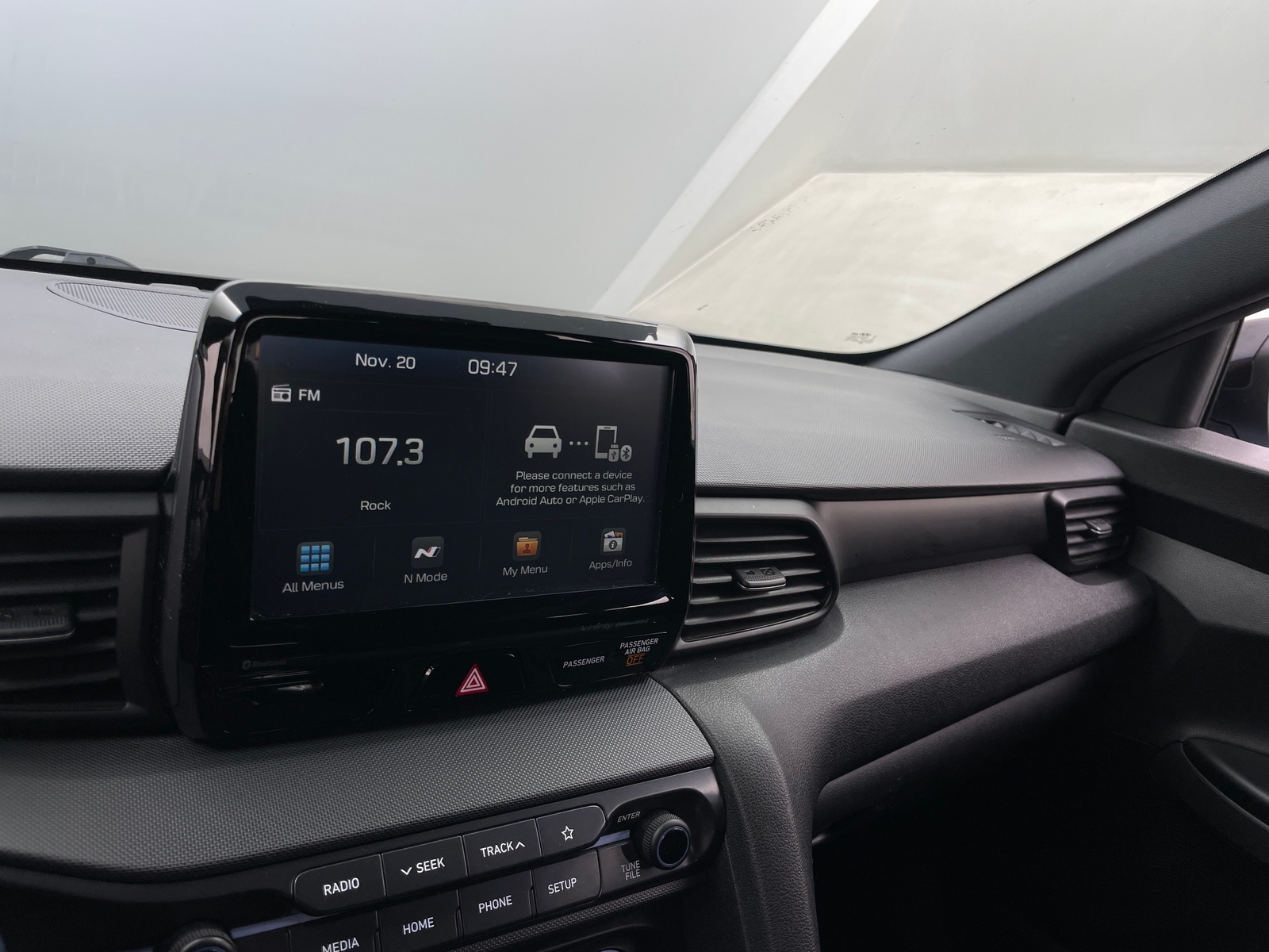 Thumbnail: 2020 Hyundai Veloster - 3