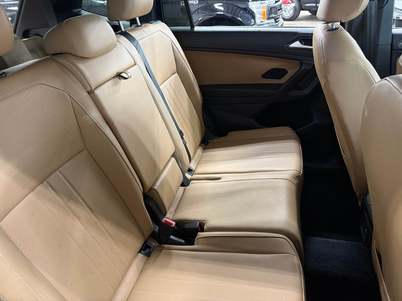 Thumbnail: 2022 Volkswagen Tiguan - 5