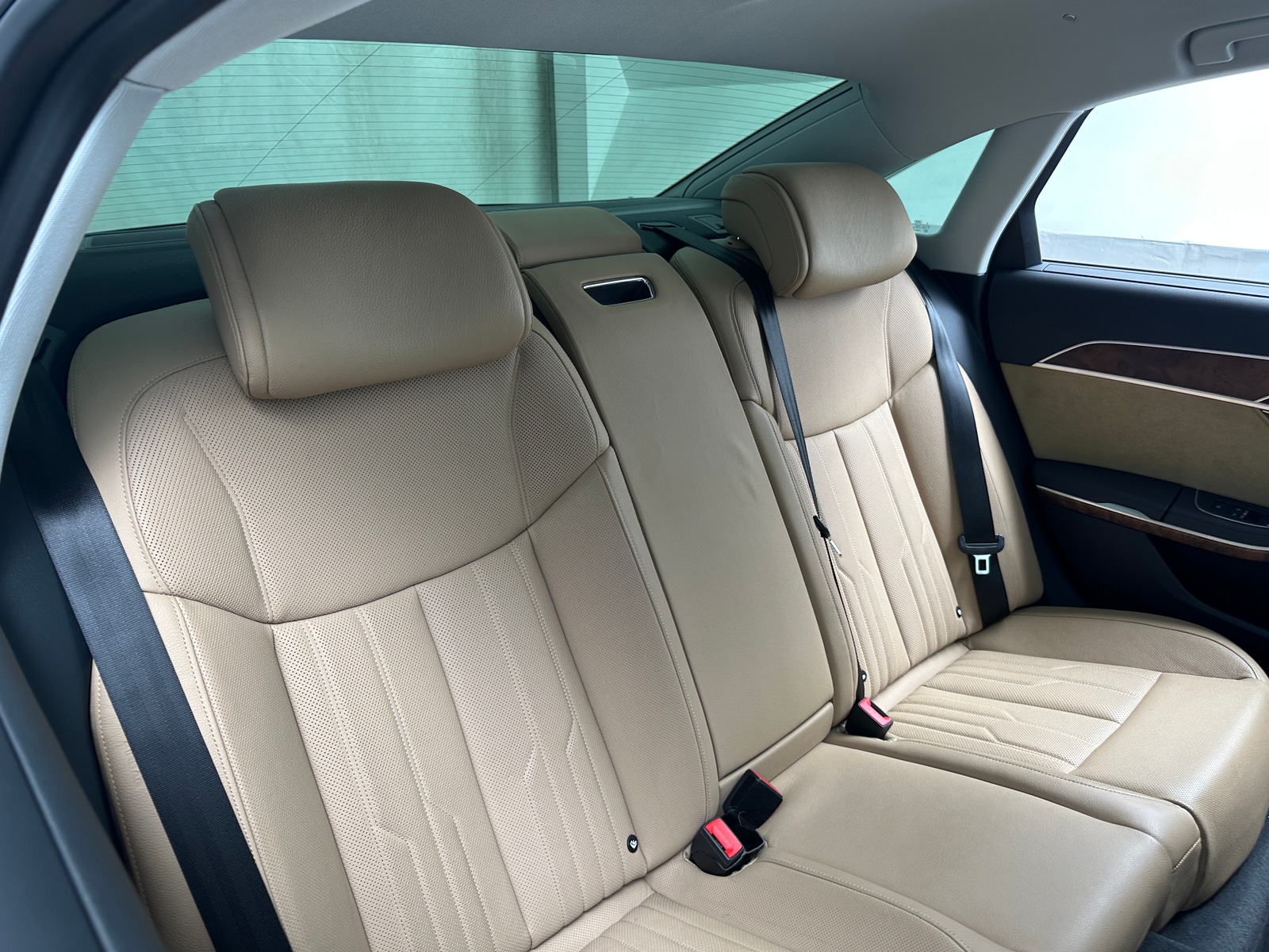 Thumbnail: 2020 Audi A8 - 6