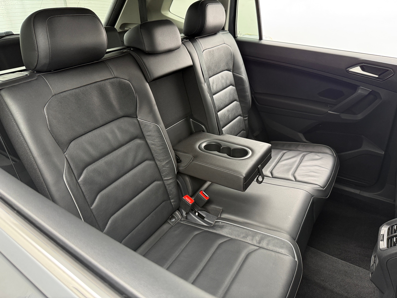 Thumbnail: 2018 Volkswagen Tiguan - 5