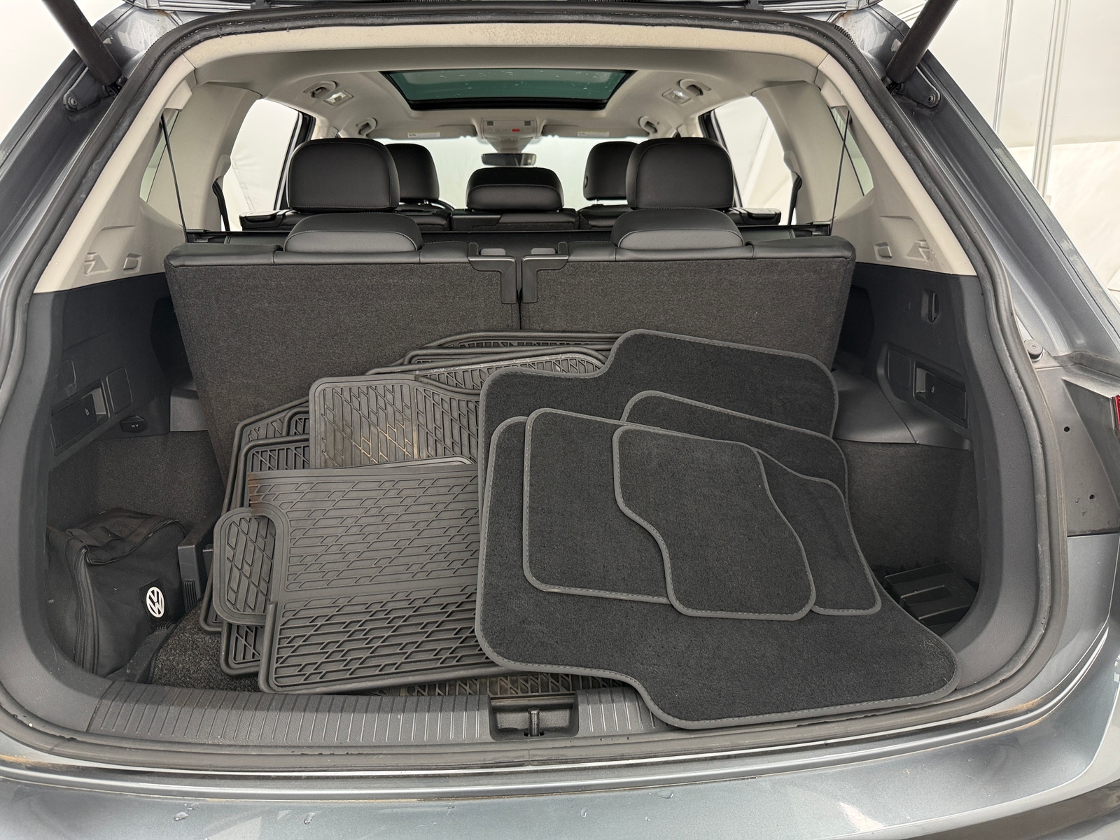 Thumbnail: 2018 Volkswagen Tiguan - 6