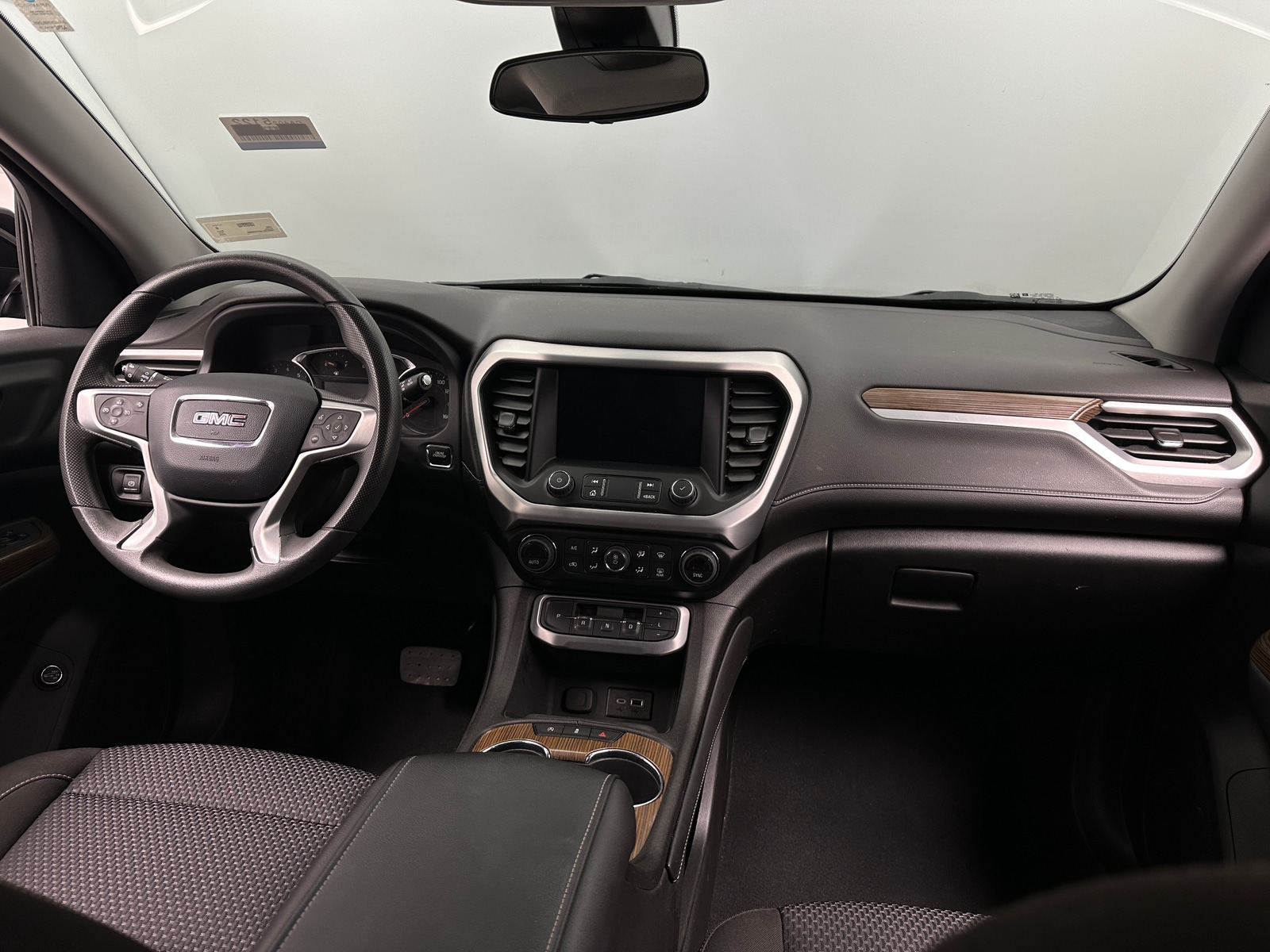 Thumbnail: 2023 GMC Acadia - 3