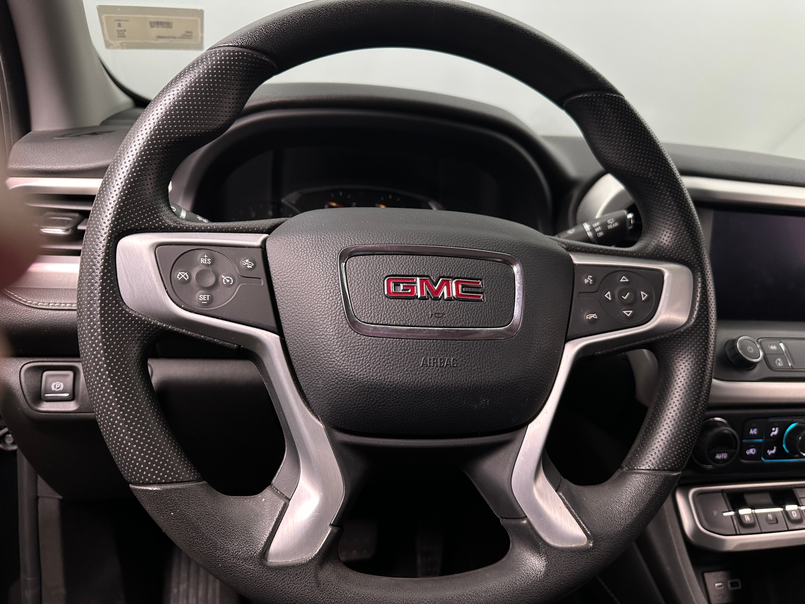 Thumbnail: 2023 GMC Acadia - 5