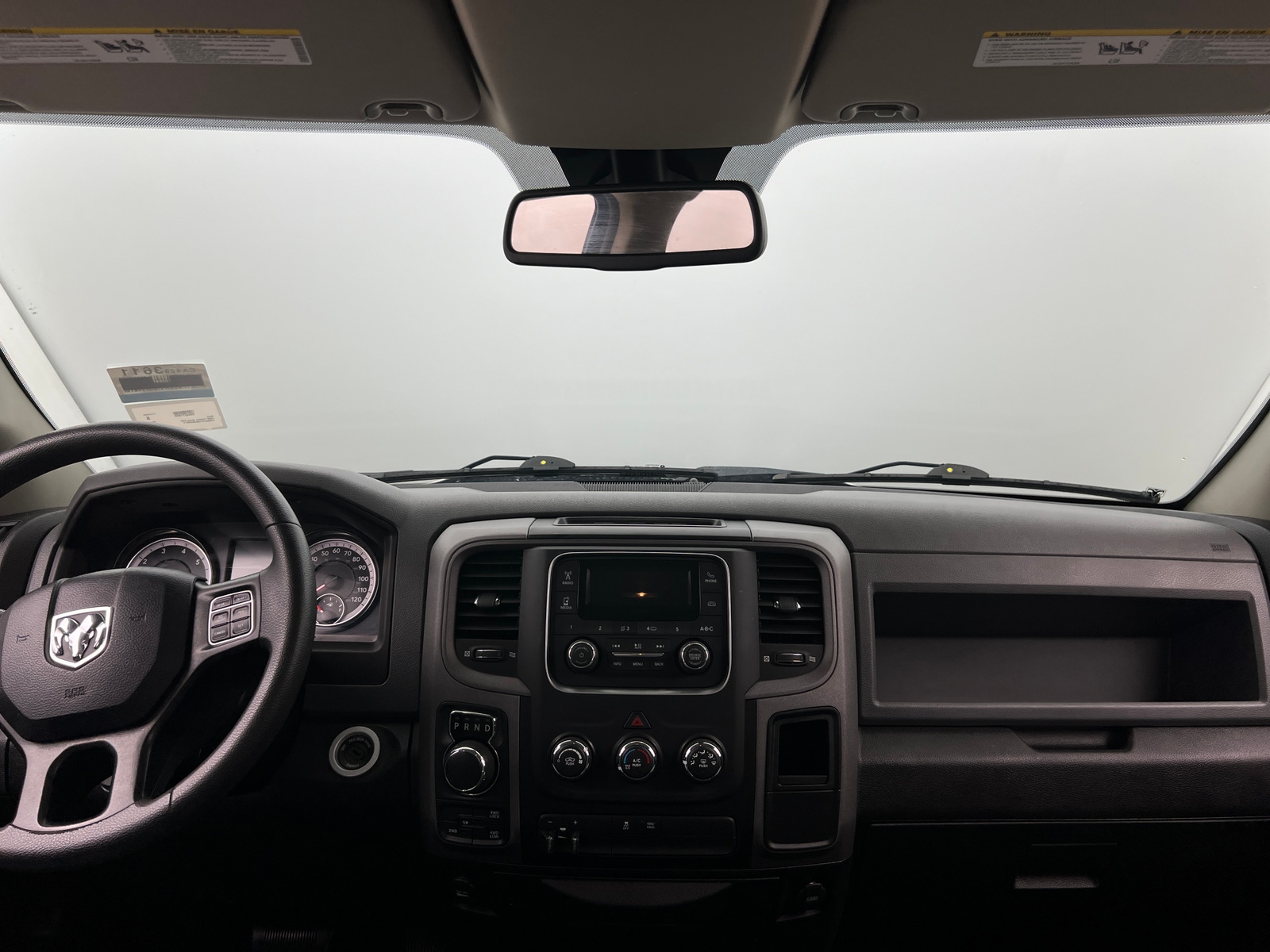 Thumbnail: 2019 RAM 1500 Classic - 3