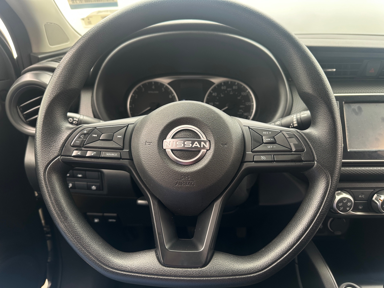 Thumbnail: 2024 Nissan Kicks - 5