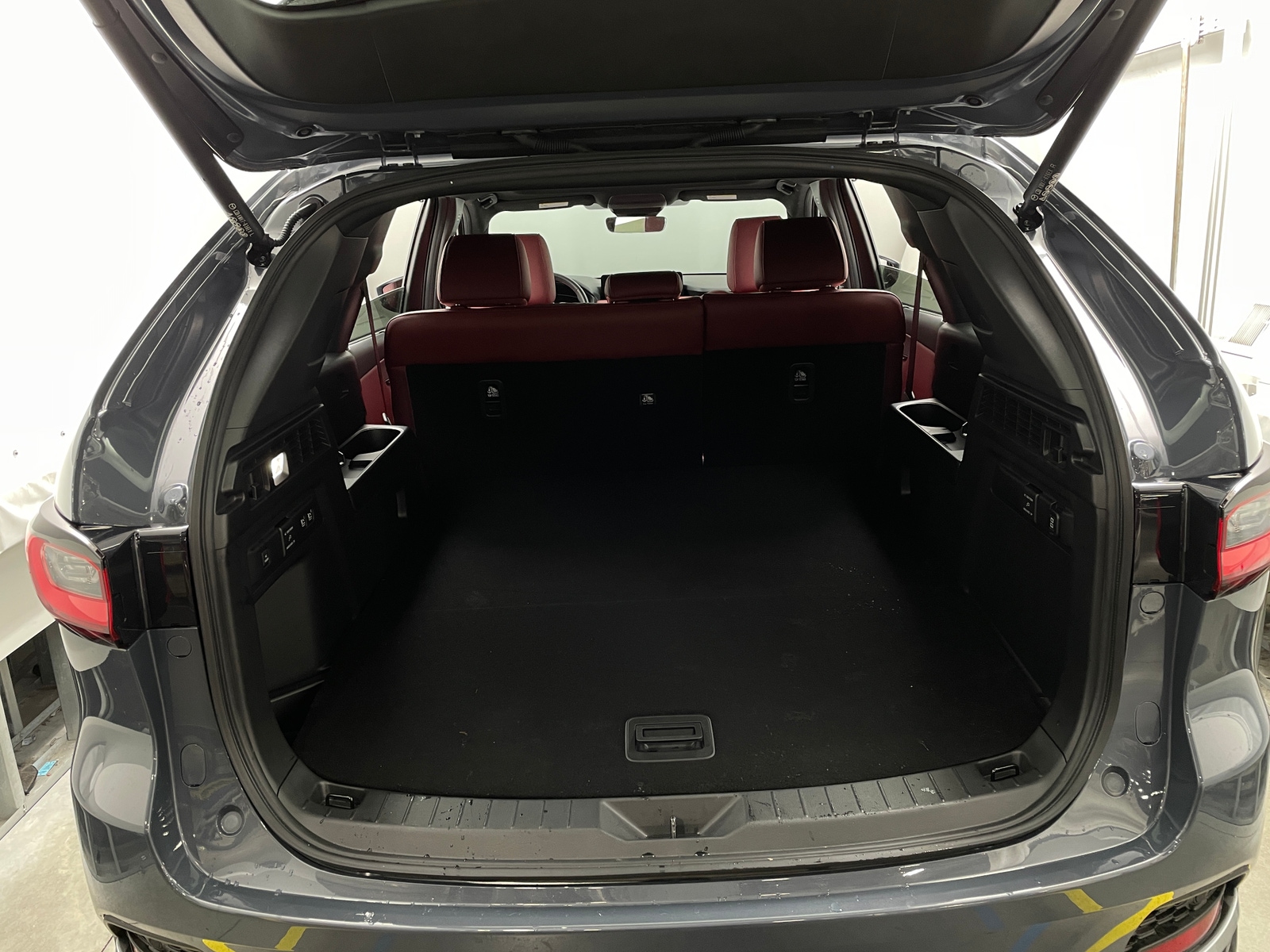 Thumbnail: 2025 Mazda CX-70 - 6