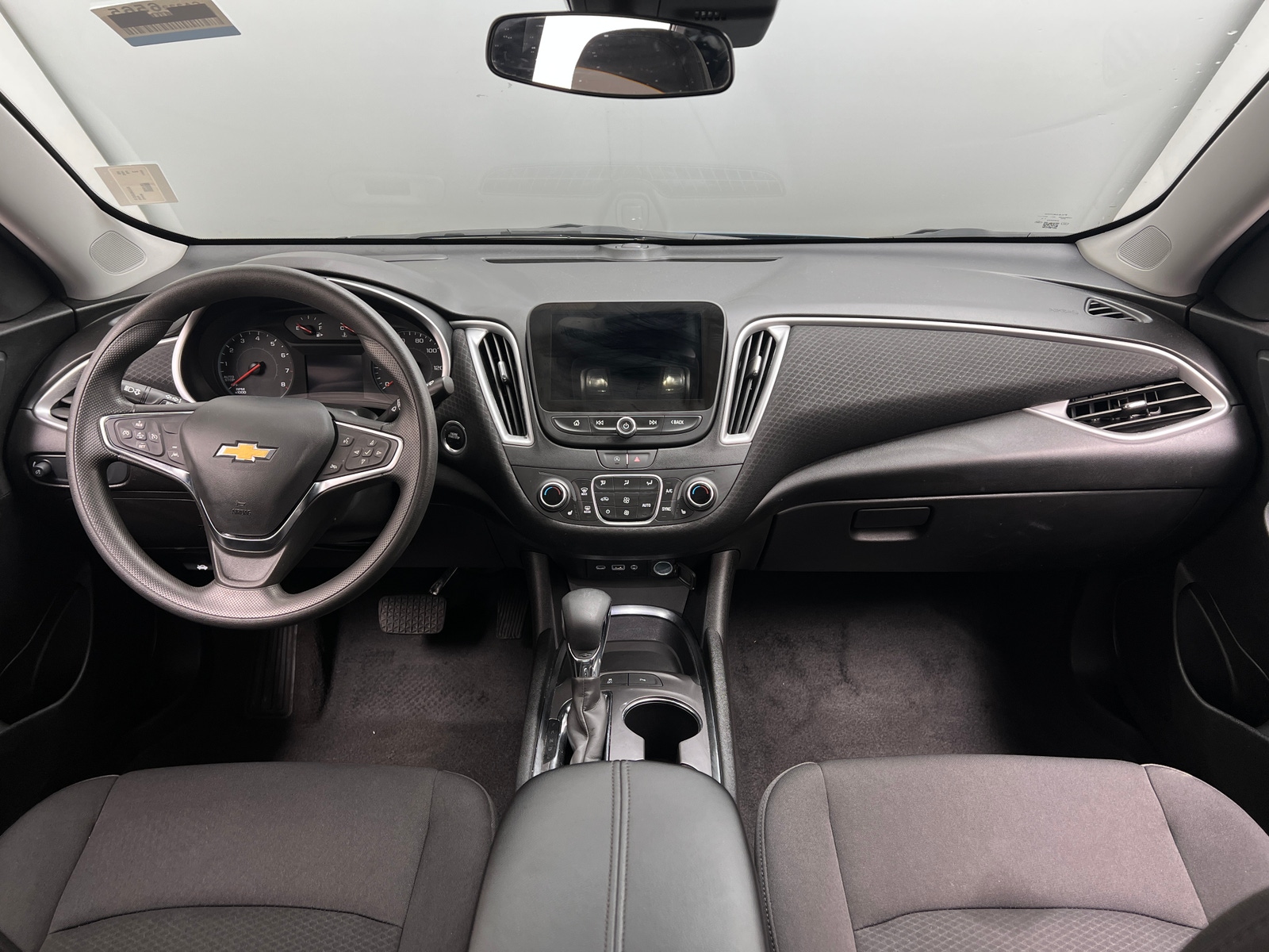 Thumbnail: 2024 Chevrolet Malibu - 3