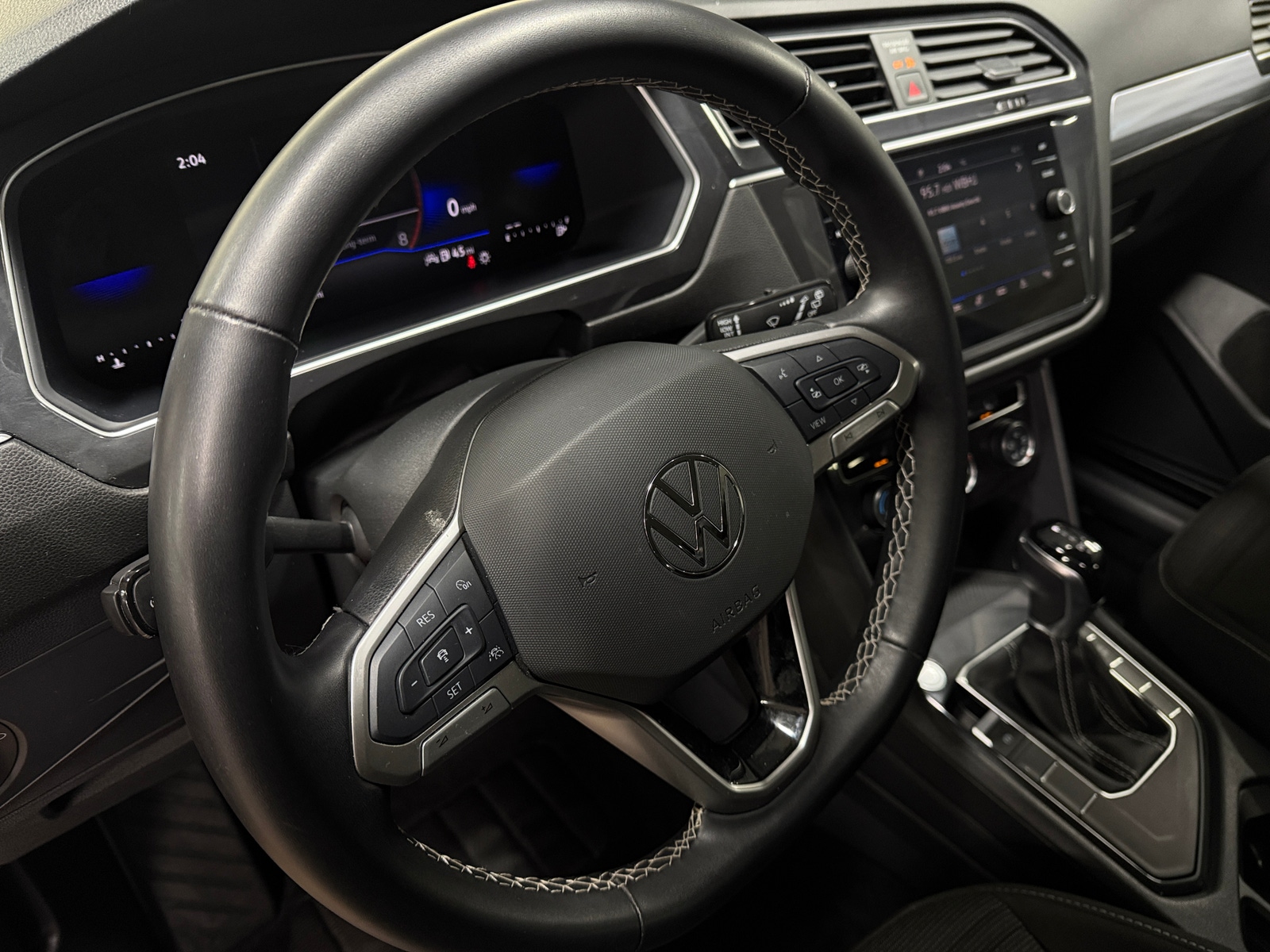 Thumbnail: 2024 Volkswagen Tiguan - 5