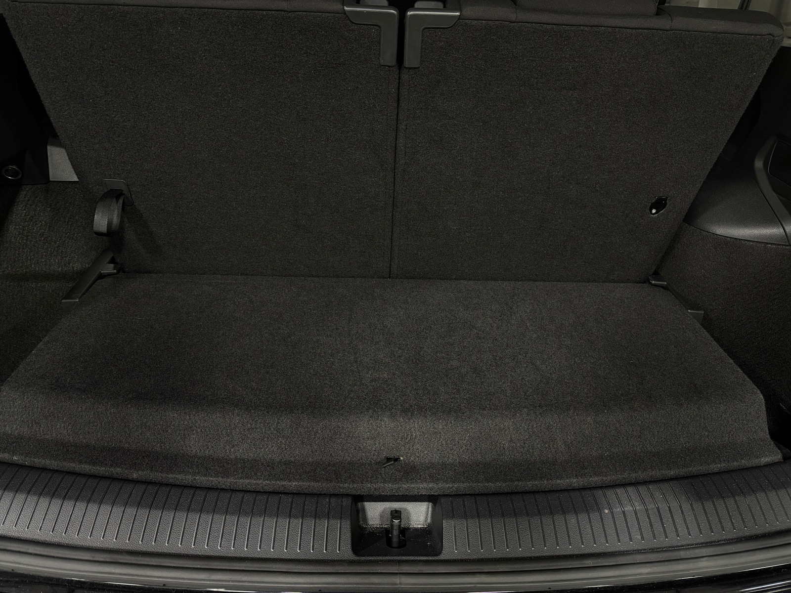 Thumbnail: 2024 Volkswagen Tiguan - 7