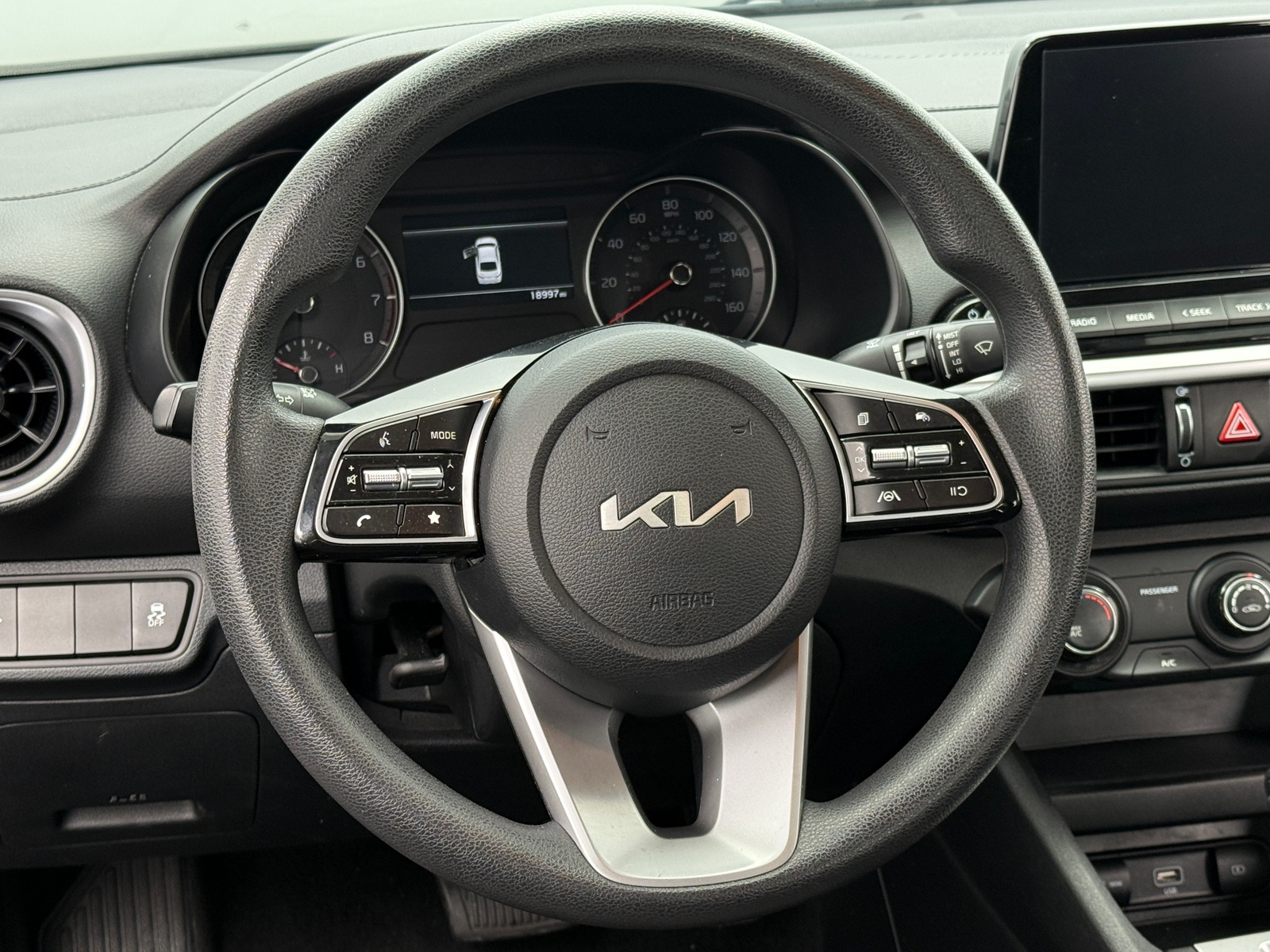 Thumbnail: 2024 Kia Forte - 5