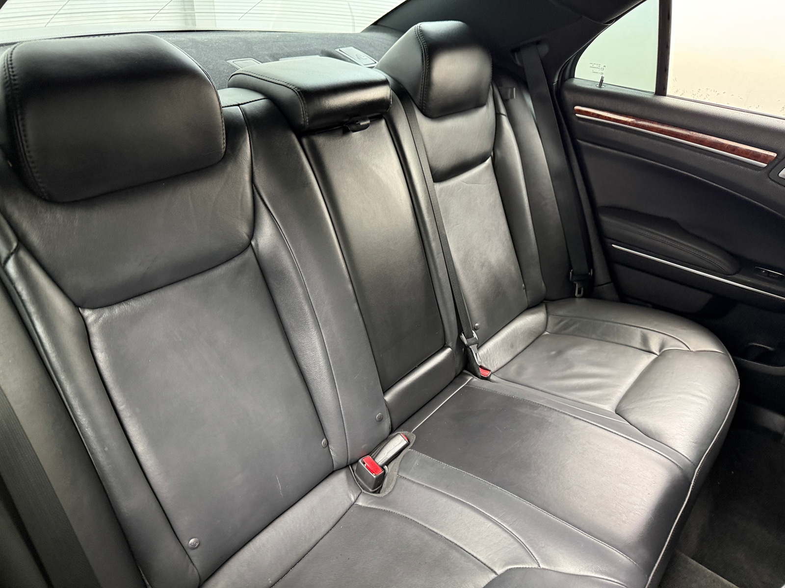 Thumbnail: 2014 Chrysler 300 - 5