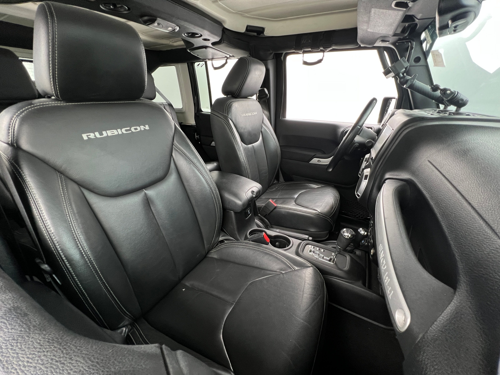 Thumbnail: 2016 Jeep Wrangler - 2