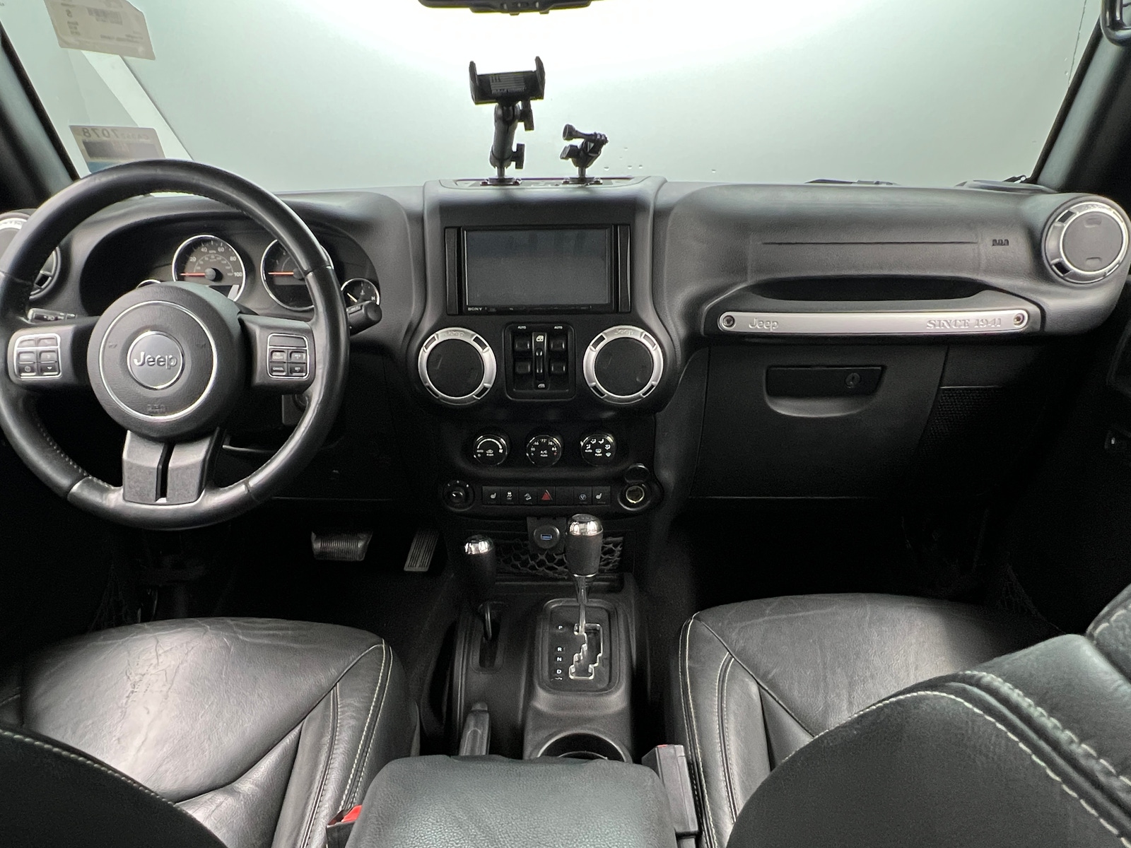 Thumbnail: 2016 Jeep Wrangler - 3