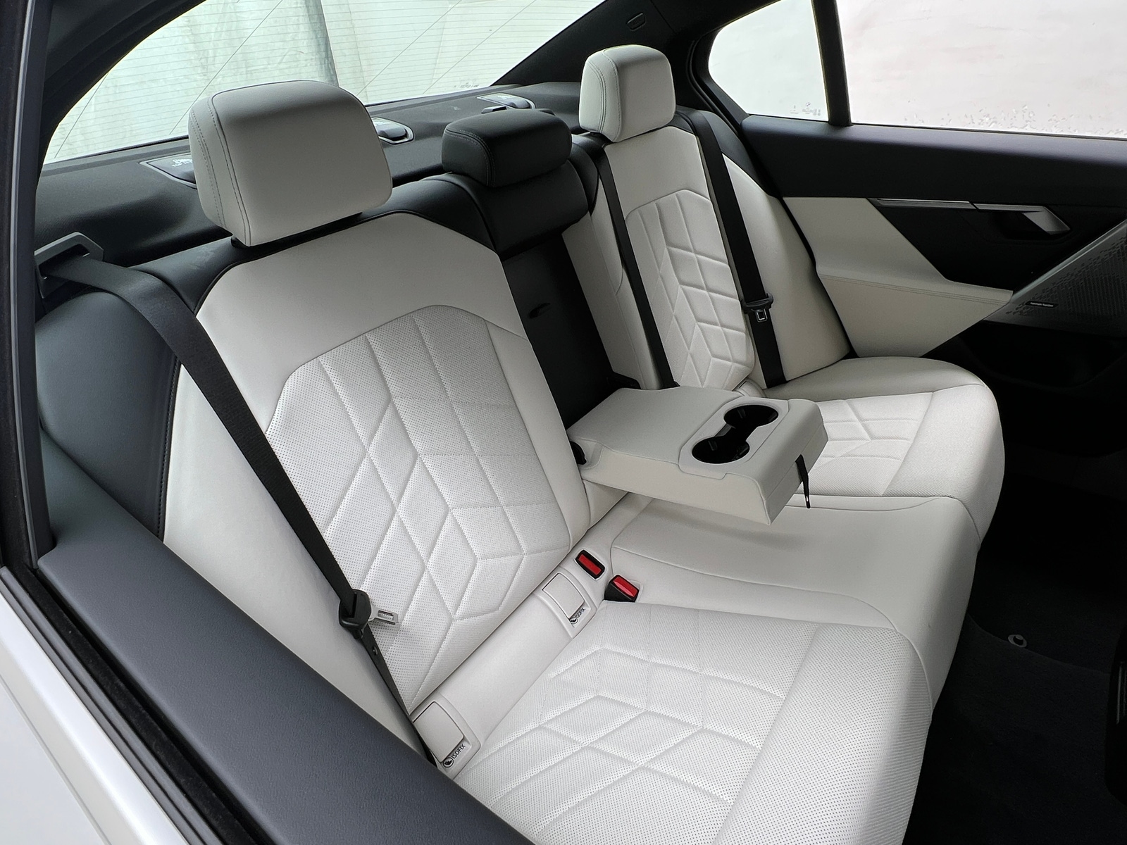 Thumbnail: 2024 BMW i5 - 5