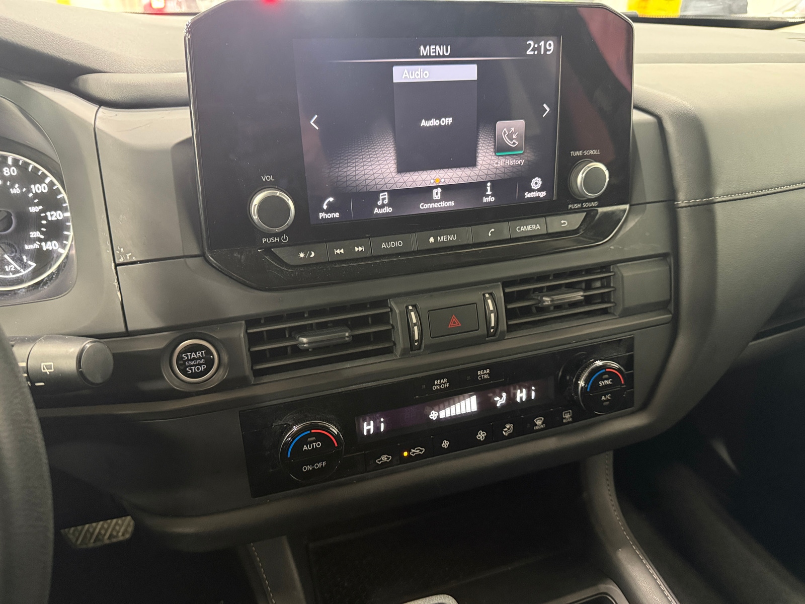 Thumbnail: 2023 Nissan Pathfinder - 4