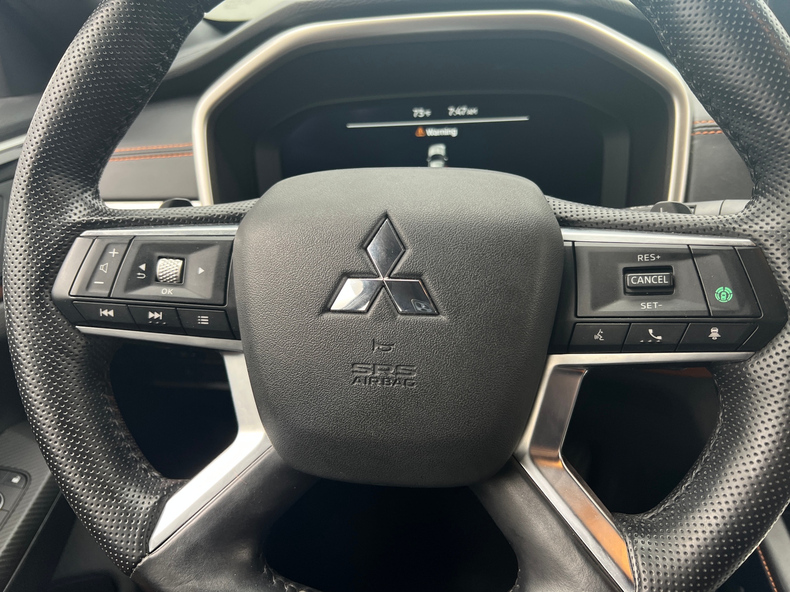 Thumbnail: 2022 Mitsubishi Outlander - 5