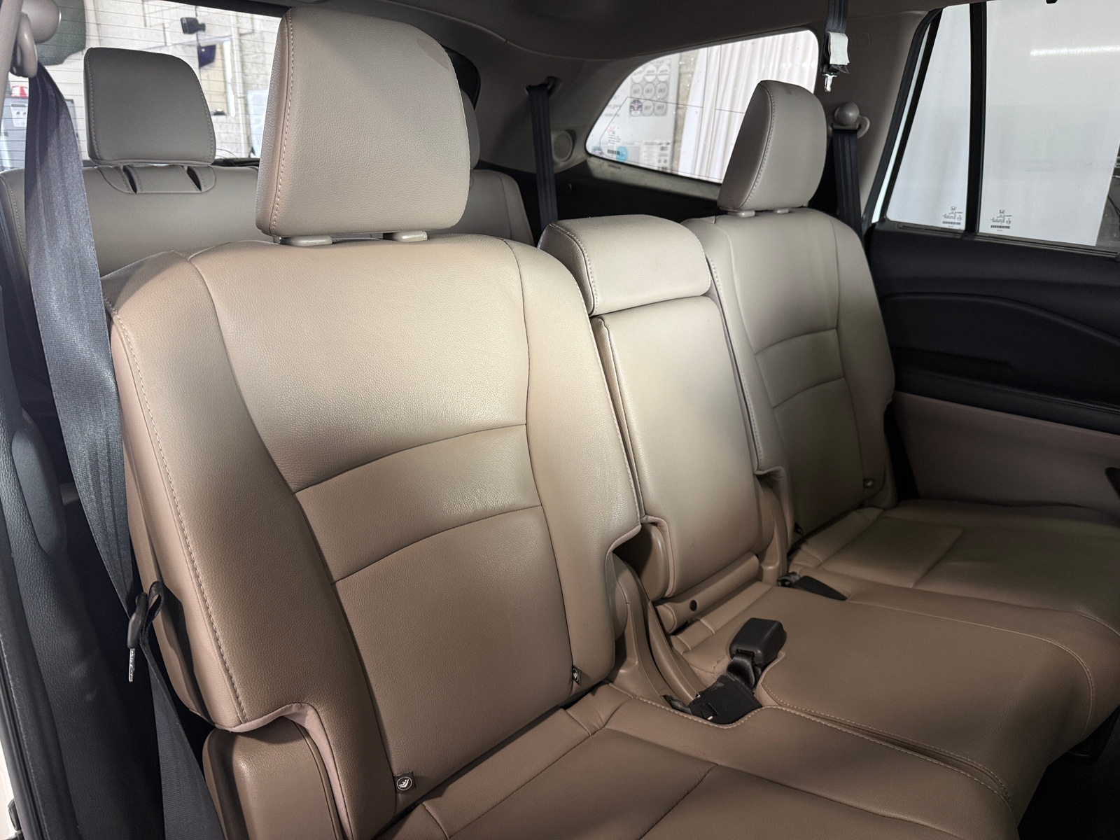 Thumbnail: 2017 Honda Pilot - 5