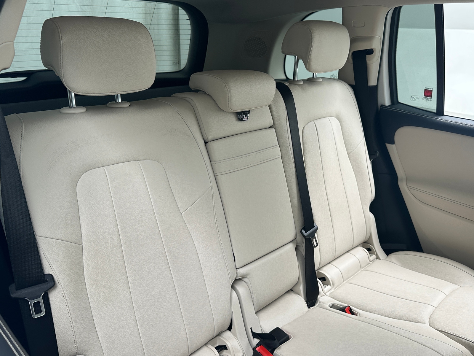 Thumbnail: 2020 Mercedes-Benz GLB - 5