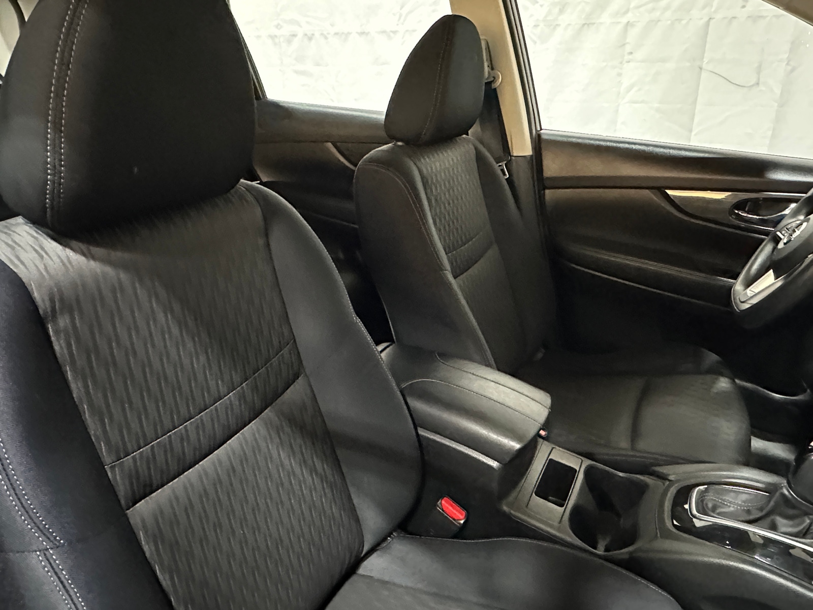 Thumbnail: 2017 Nissan Rogue - 2